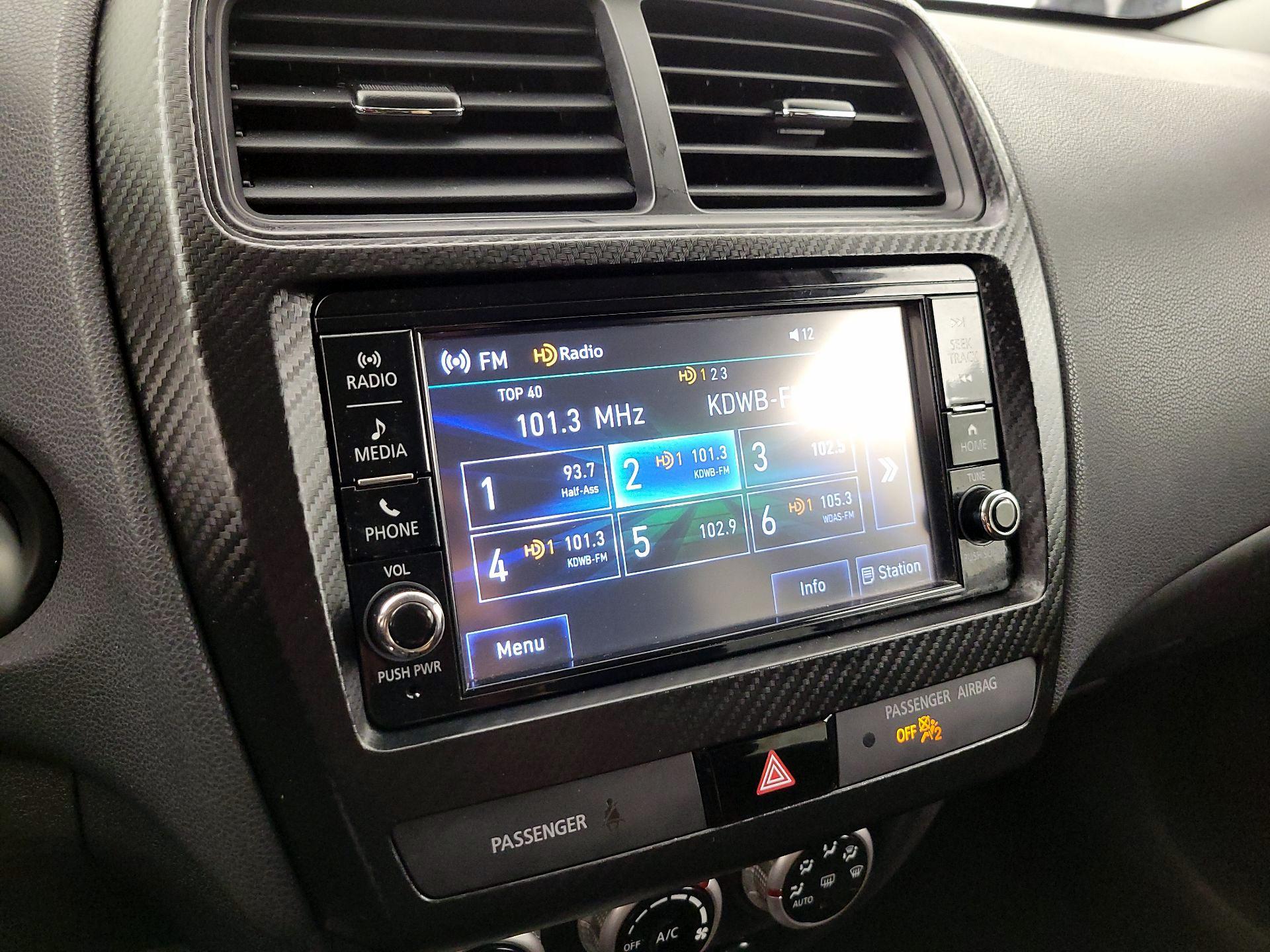 Thumbnail: 2020 Mitsubishi Outlander Sport - 15