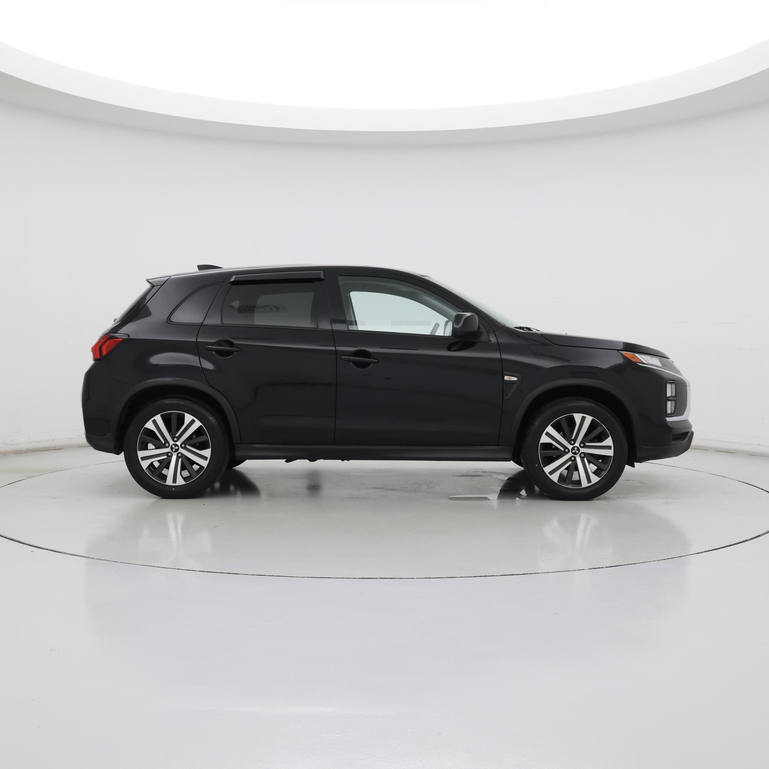 Thumbnail: 2020 Mitsubishi Outlander Sport - 7