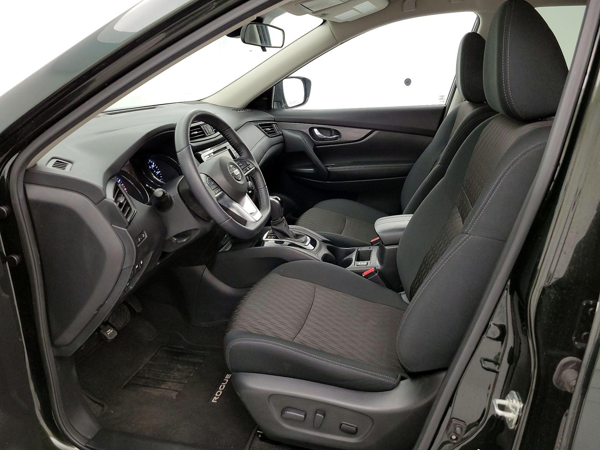 Thumbnail: 2020 Nissan Rogue - 11