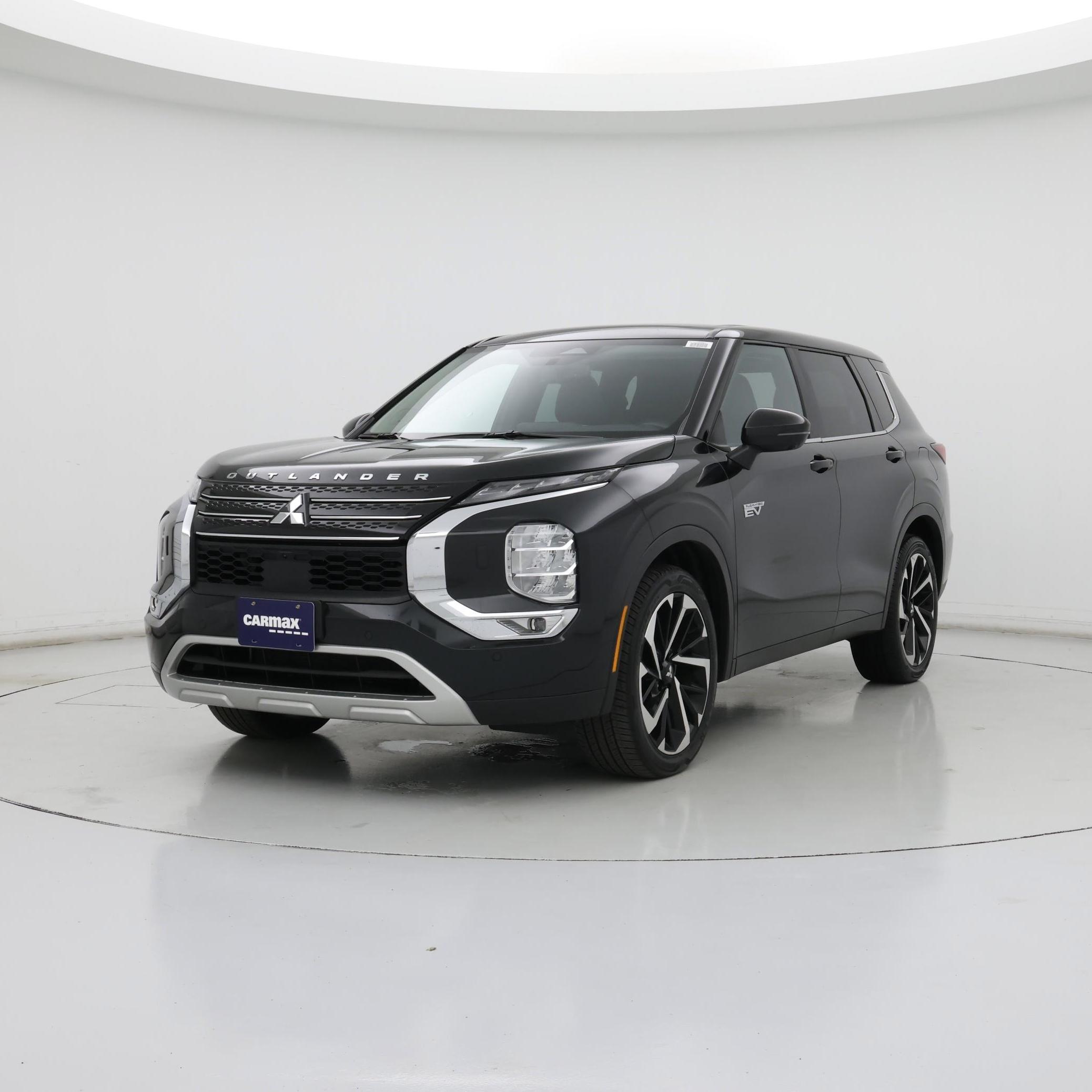 Thumbnail: 2023 Mitsubishi Outlander - 4