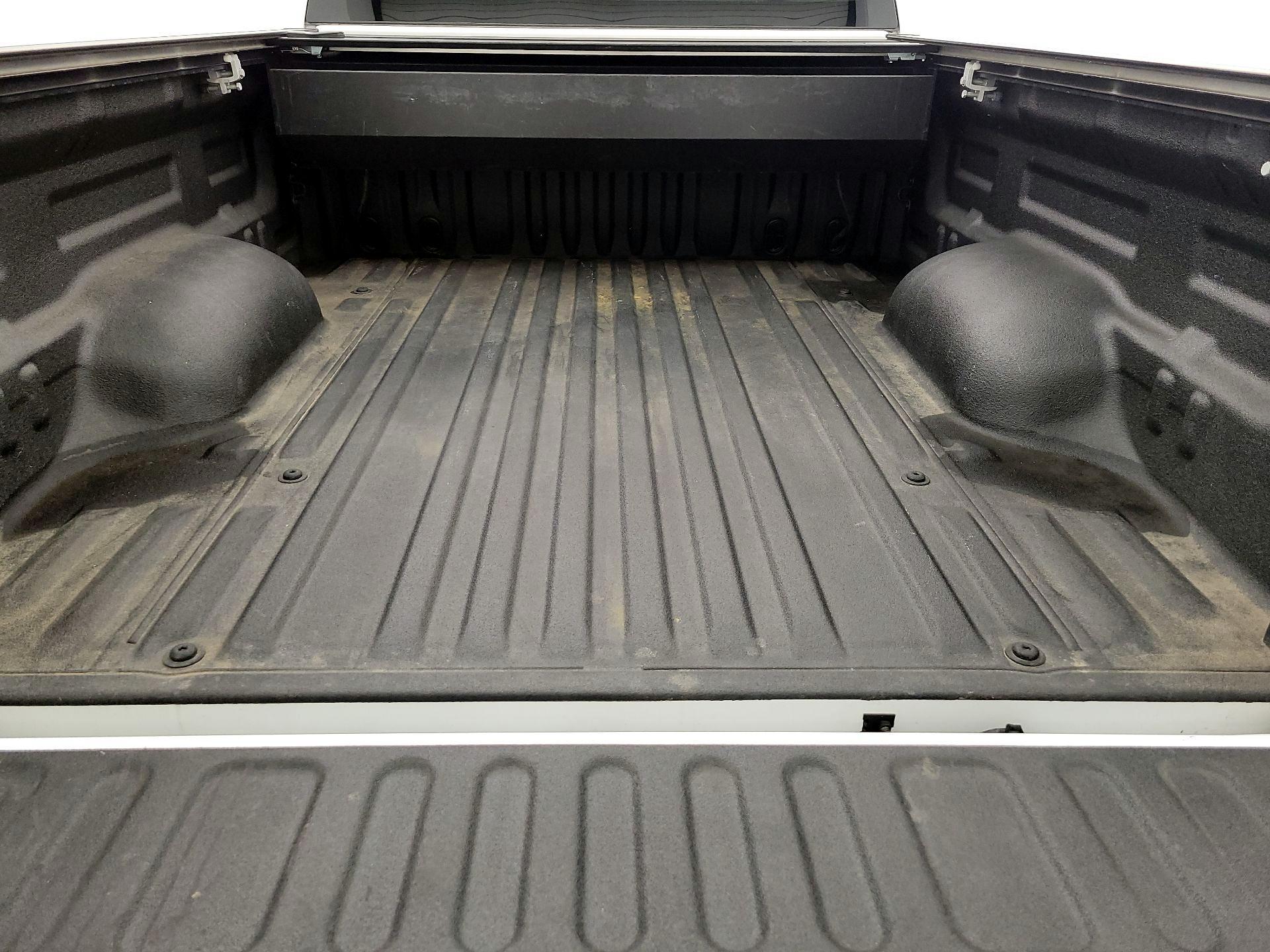 Thumbnail: 2021 Toyota Tundra - 20