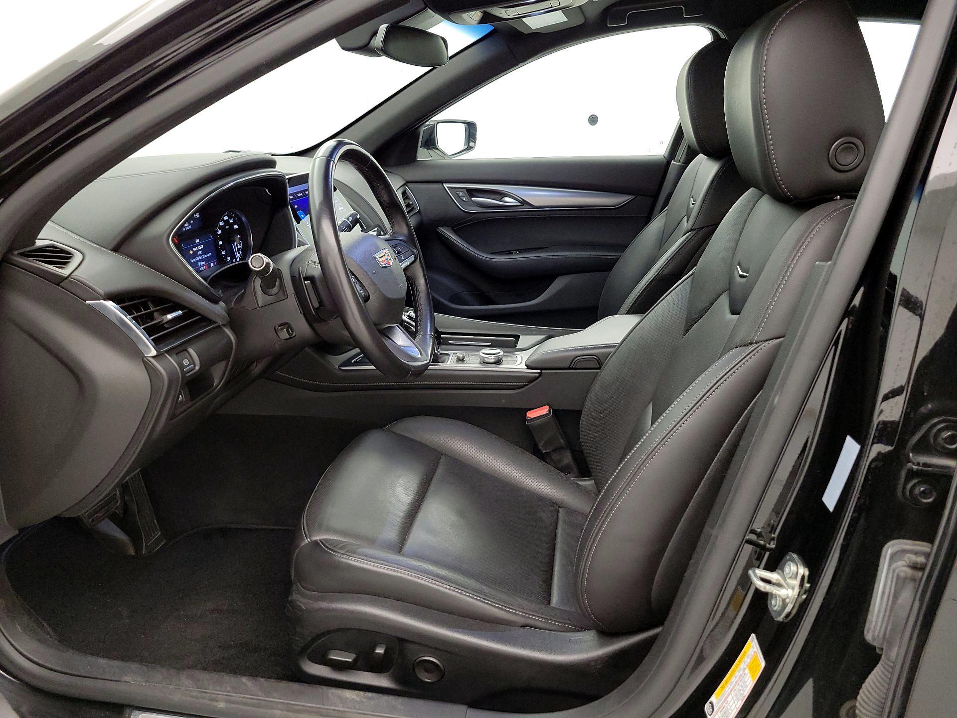 Thumbnail: 2023 Cadillac CT5 - 11