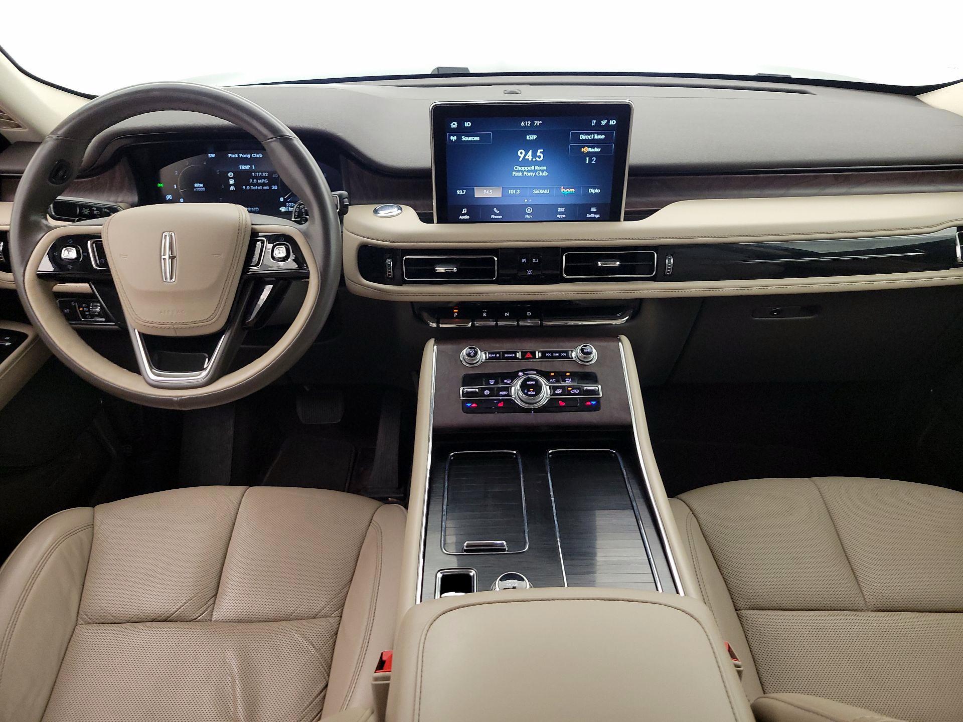 Thumbnail: 2022 Lincoln Aviator - 9