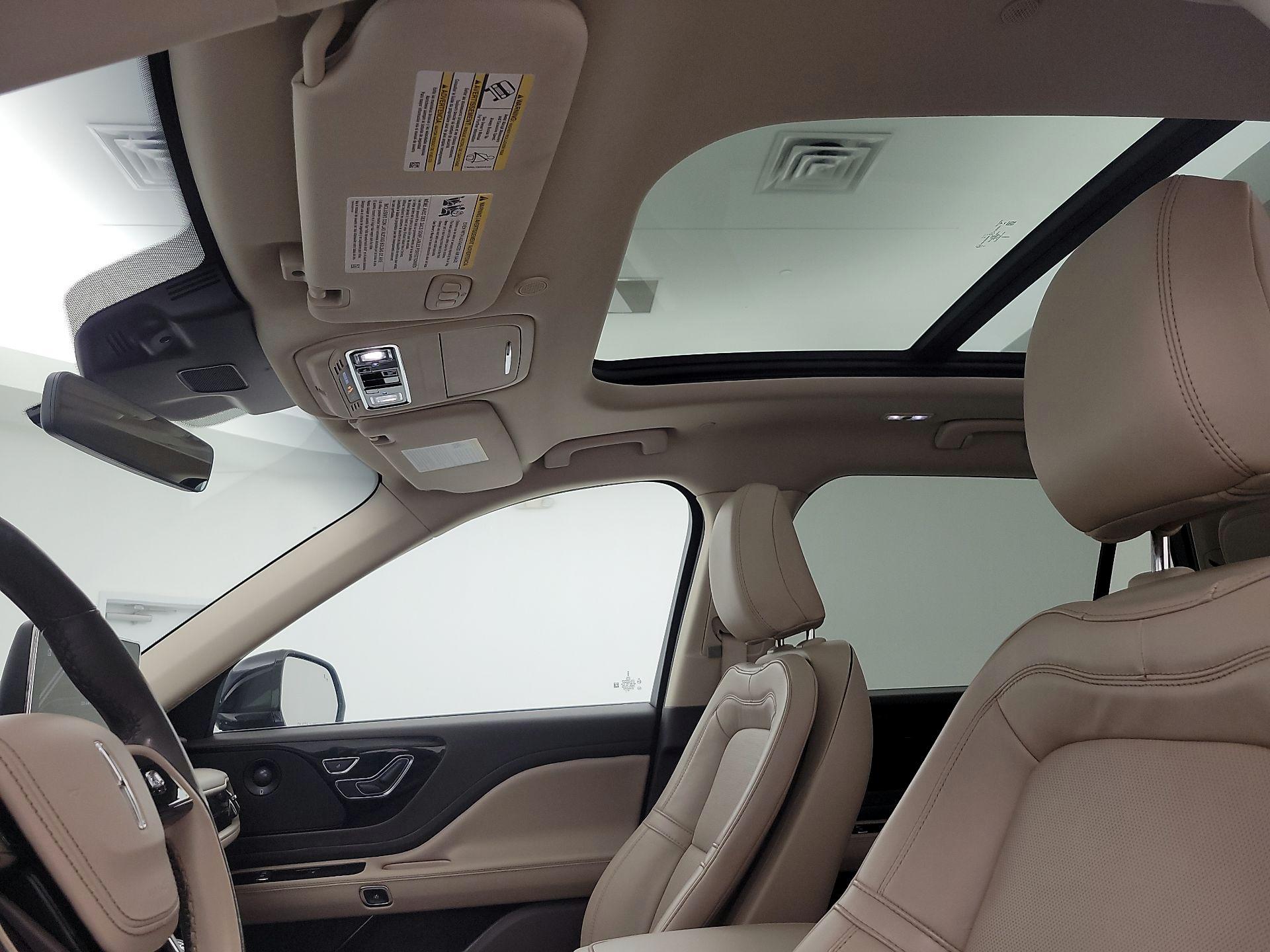 Thumbnail: 2022 Lincoln Aviator - 20