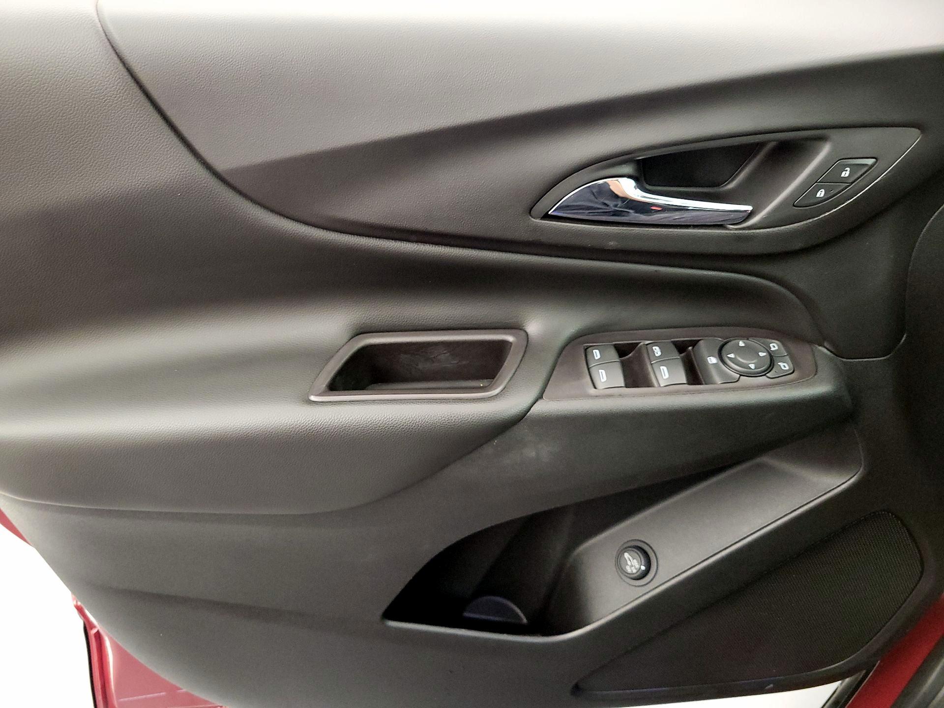 Thumbnail: 2020 Chevrolet Equinox - 12