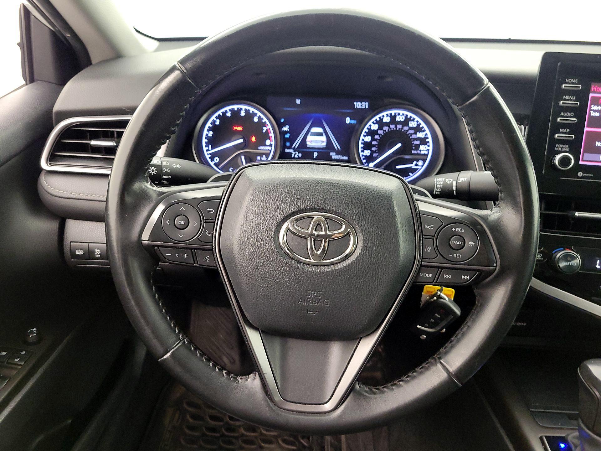 Thumbnail: 2022 Toyota Camry - 10