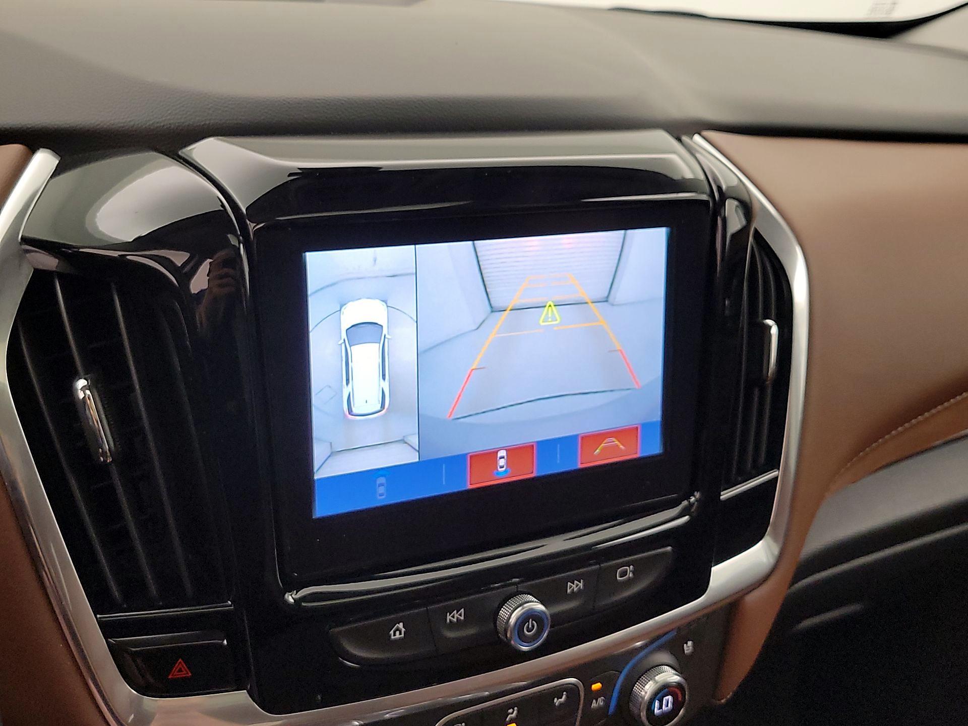 Thumbnail: 2019 Chevrolet Traverse - 15