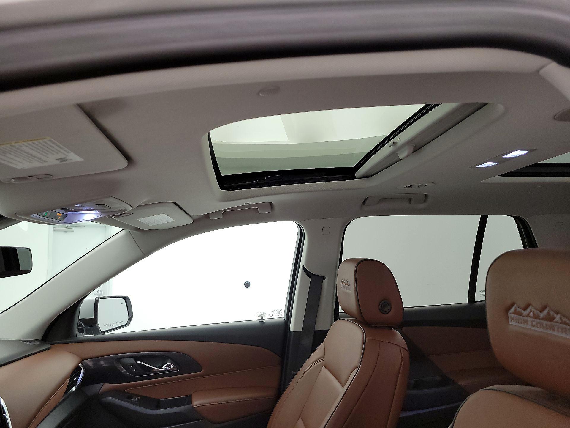 Thumbnail: 2019 Chevrolet Traverse - 20