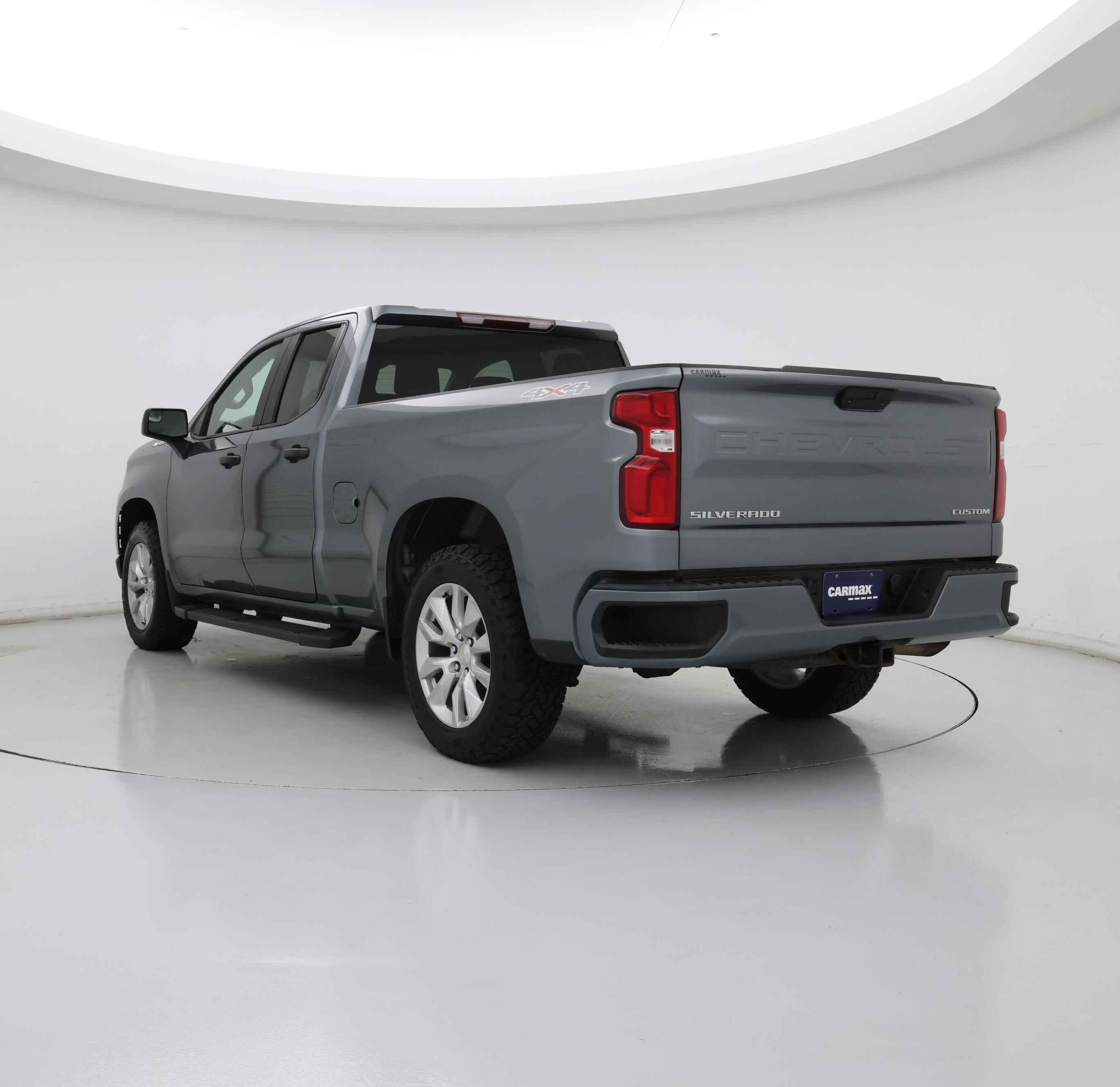 Thumbnail: 2021 Chevrolet Silverado 1500 - 2