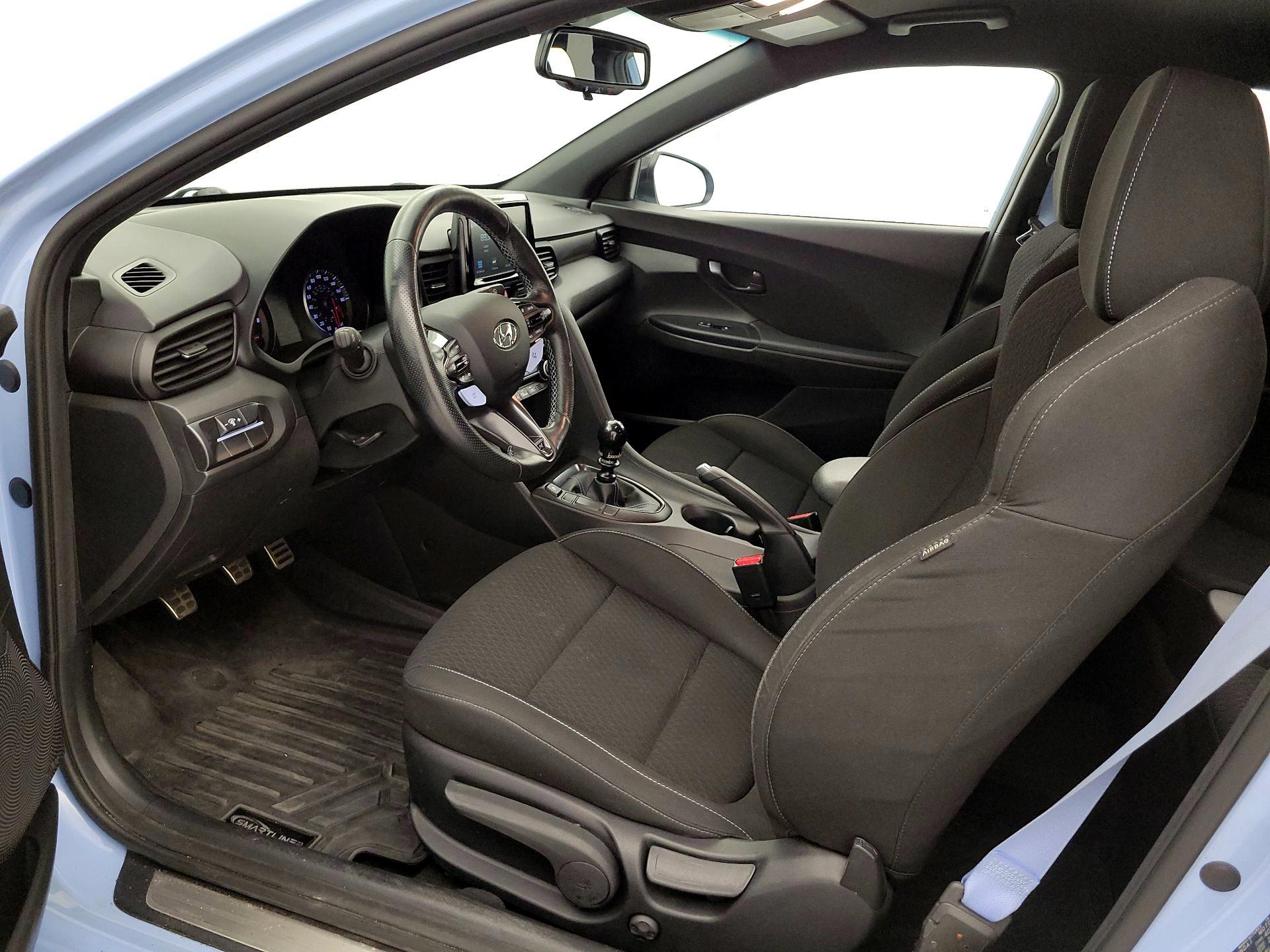 Thumbnail: 2020 Hyundai Veloster - 11