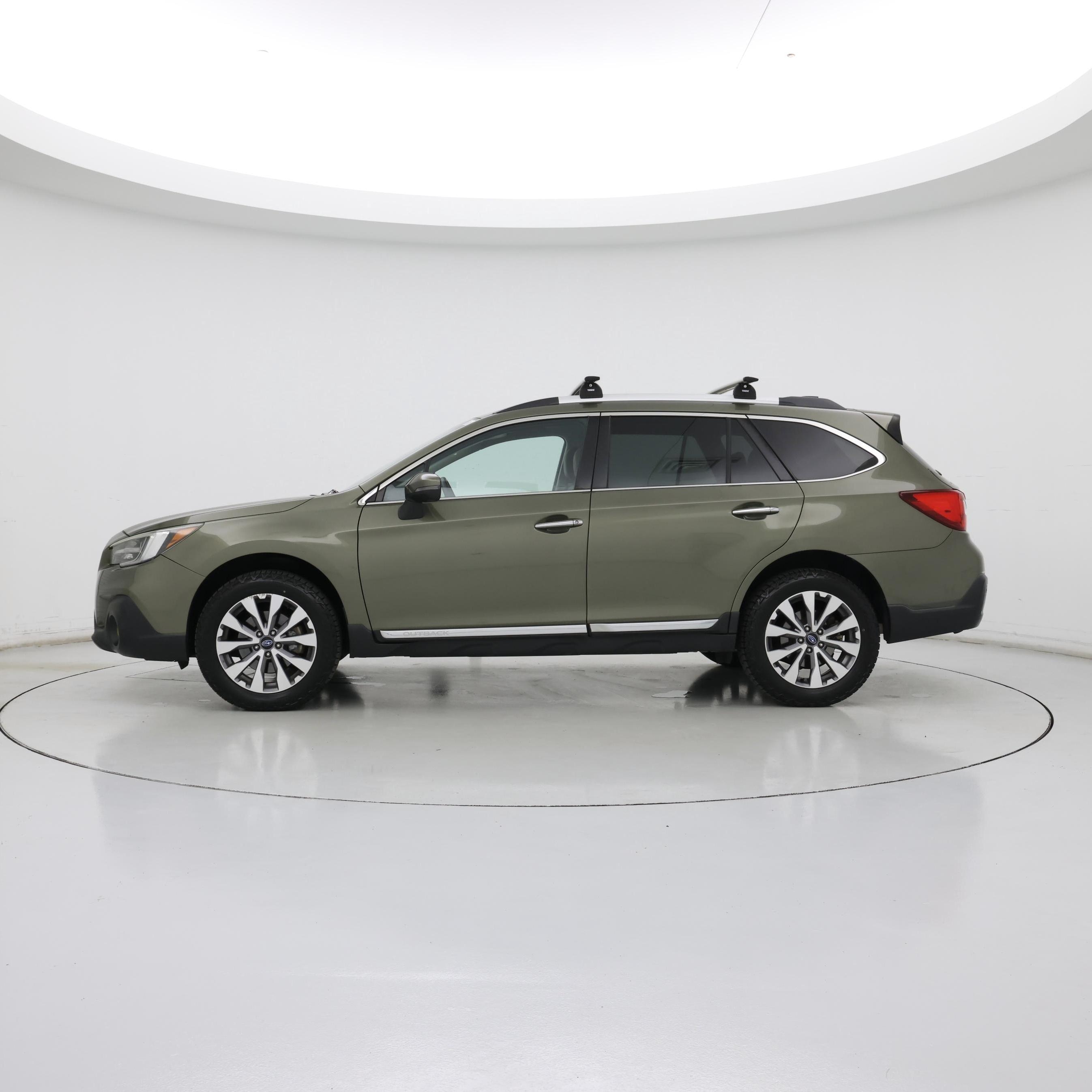 Thumbnail: 2018 Subaru Outback - 3