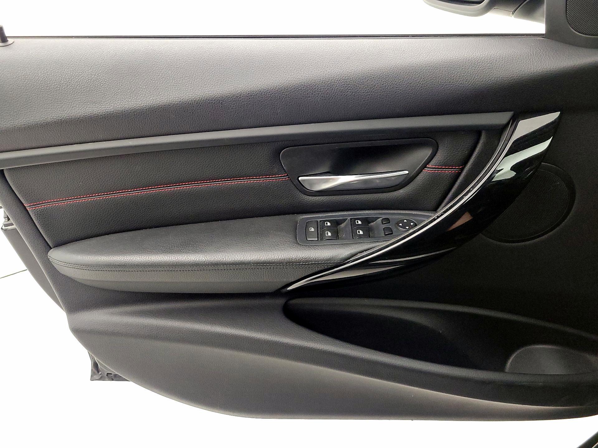 Thumbnail: 2014 BMW 3 Series - 12