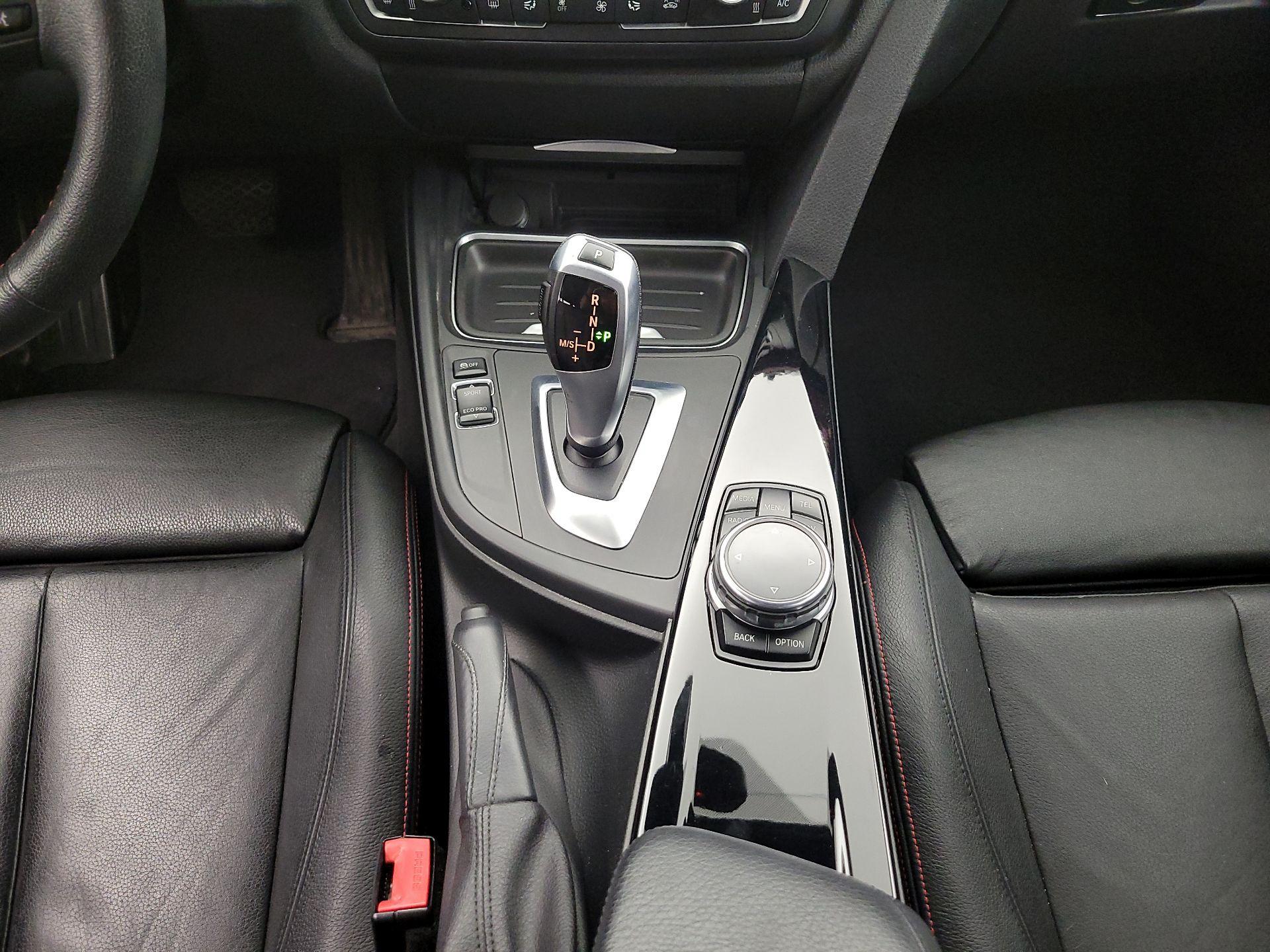 Thumbnail: 2014 BMW 3 Series - 17