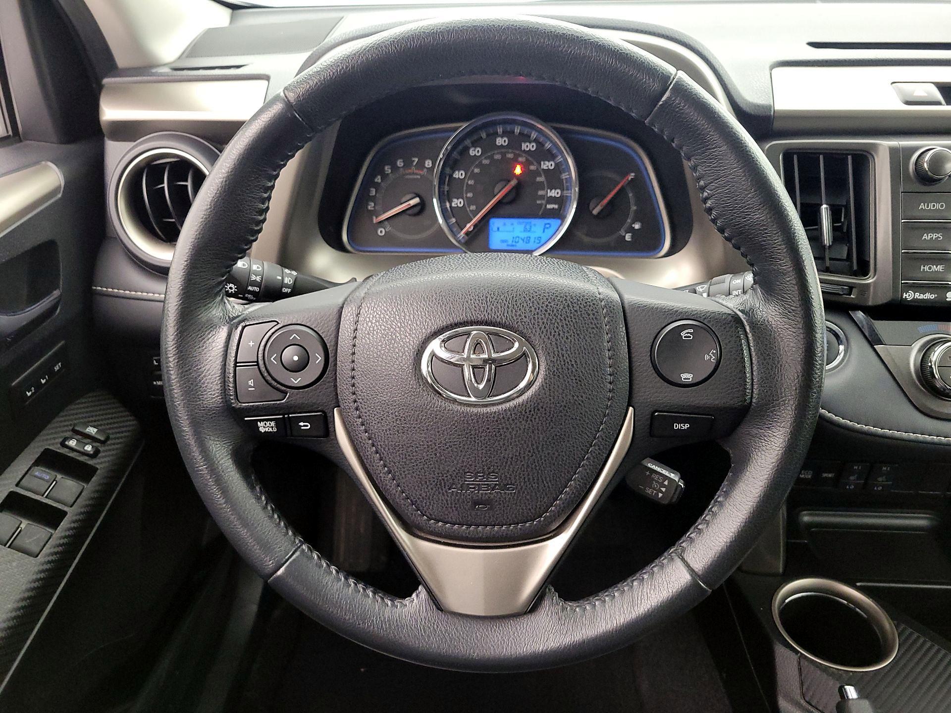 Thumbnail: 2015 Toyota RAV4 - 10