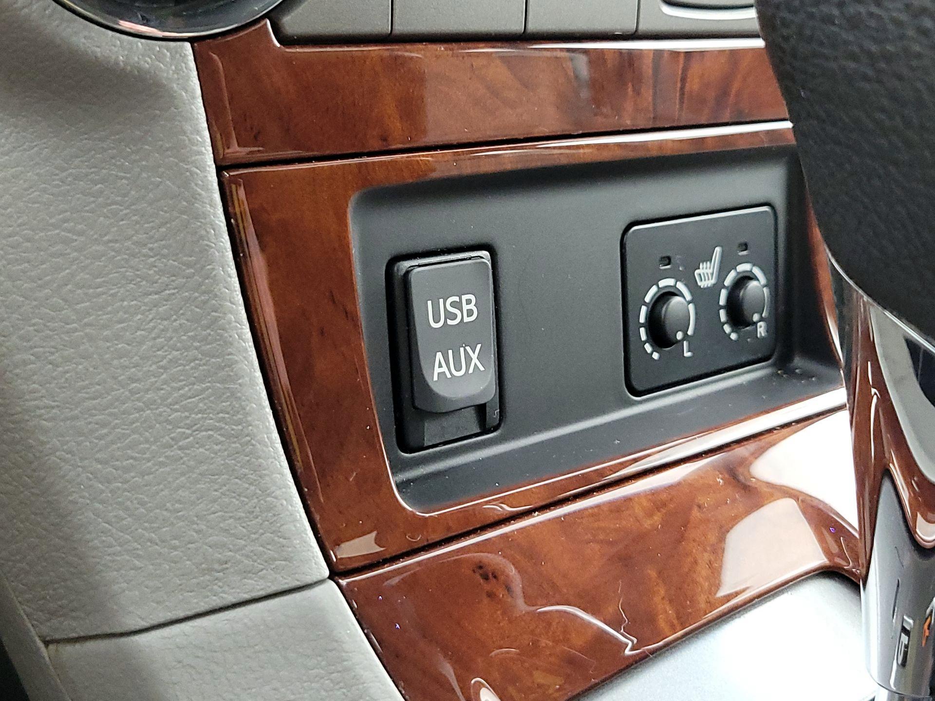 Thumbnail: 2013 Toyota Highlander - 18