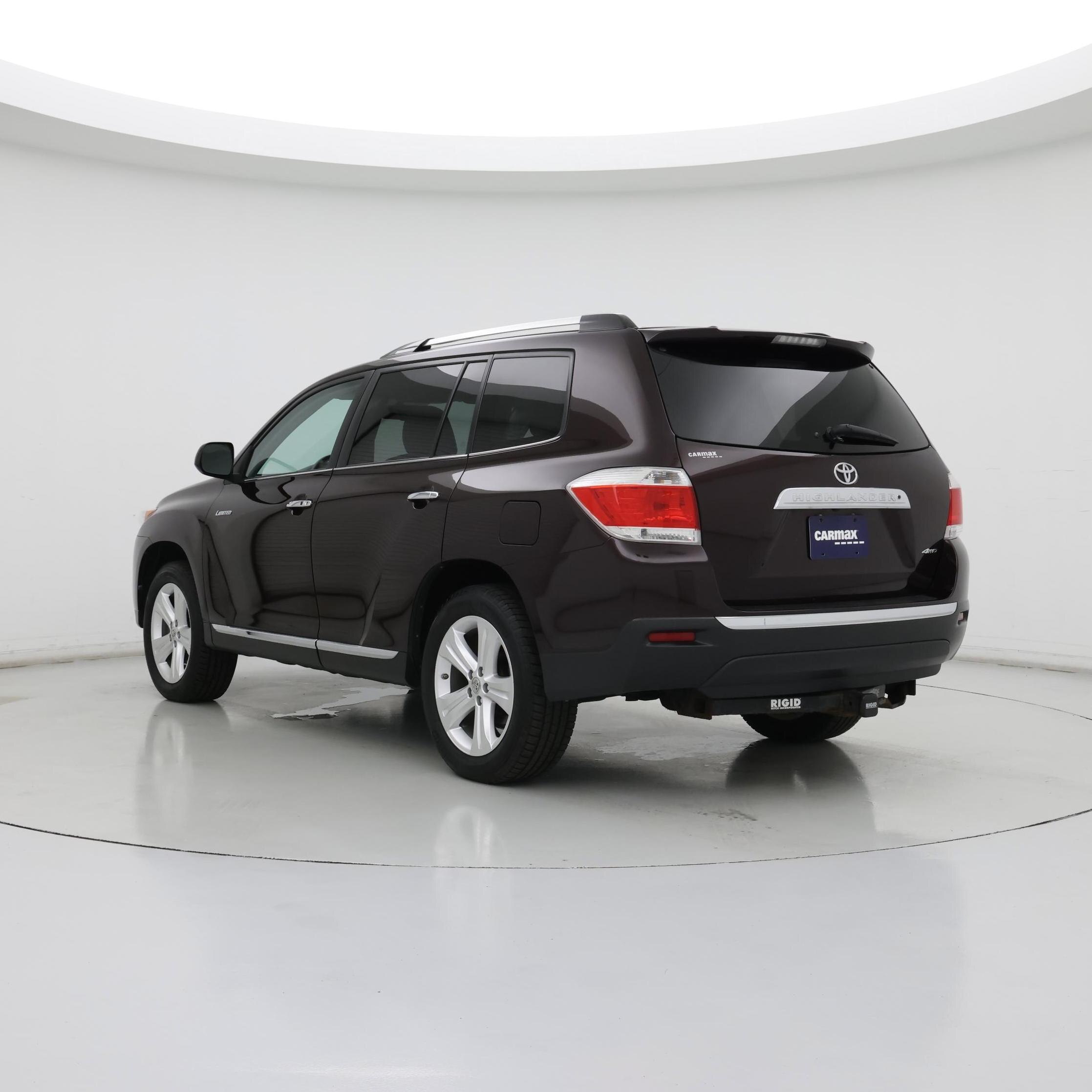 Thumbnail: 2013 Toyota Highlander - 2