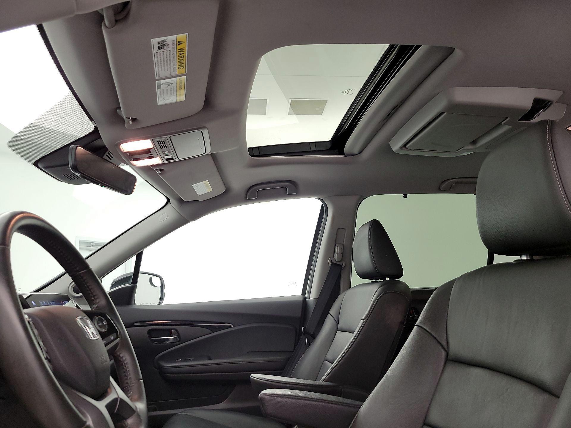 Thumbnail: 2020 Honda Pilot - 20