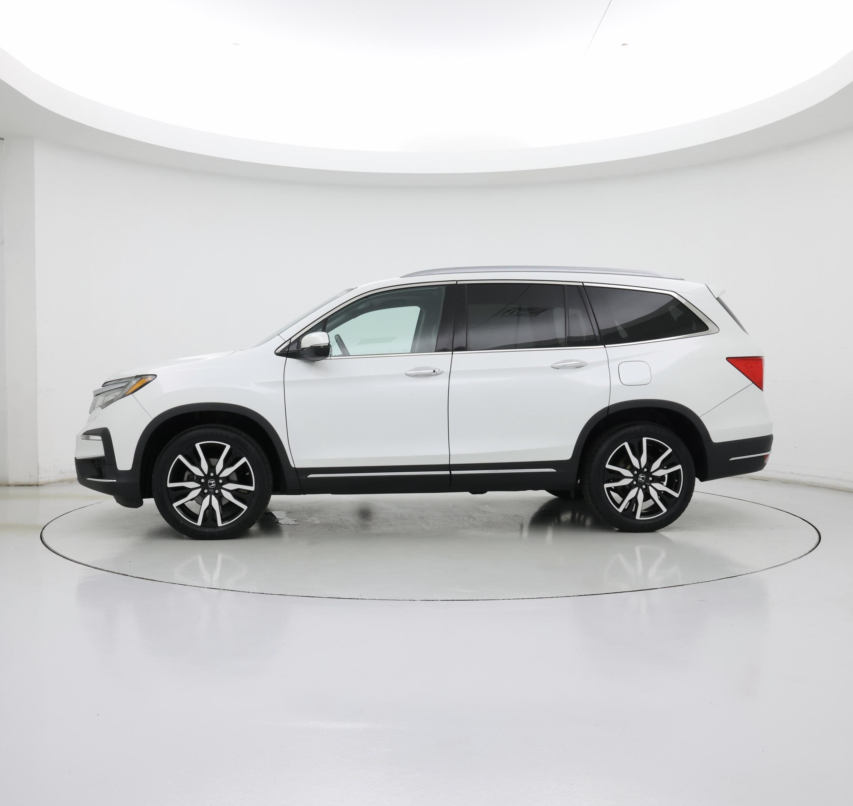 Thumbnail: 2020 Honda Pilot - 3