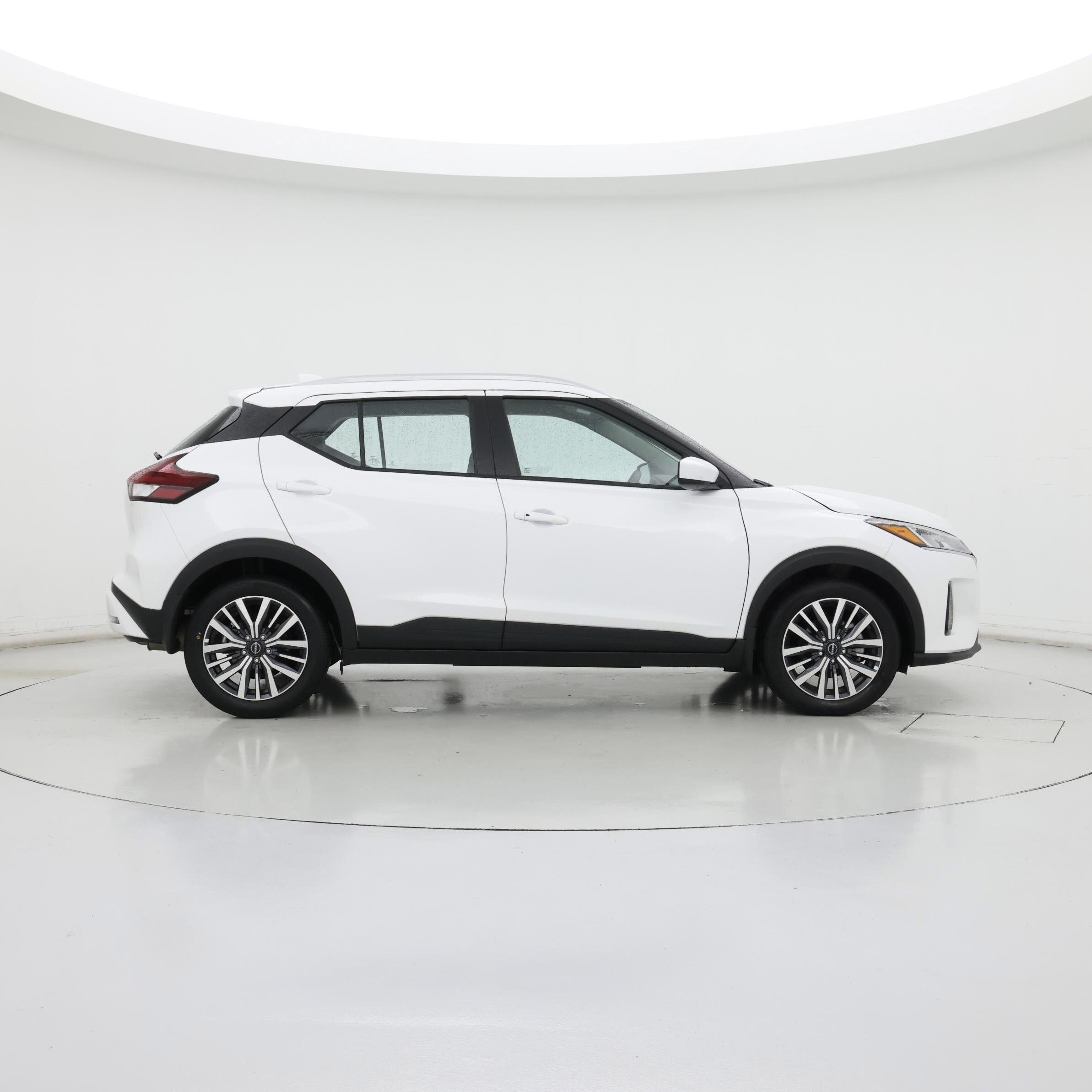 Thumbnail: 2024 Nissan Kicks - 7