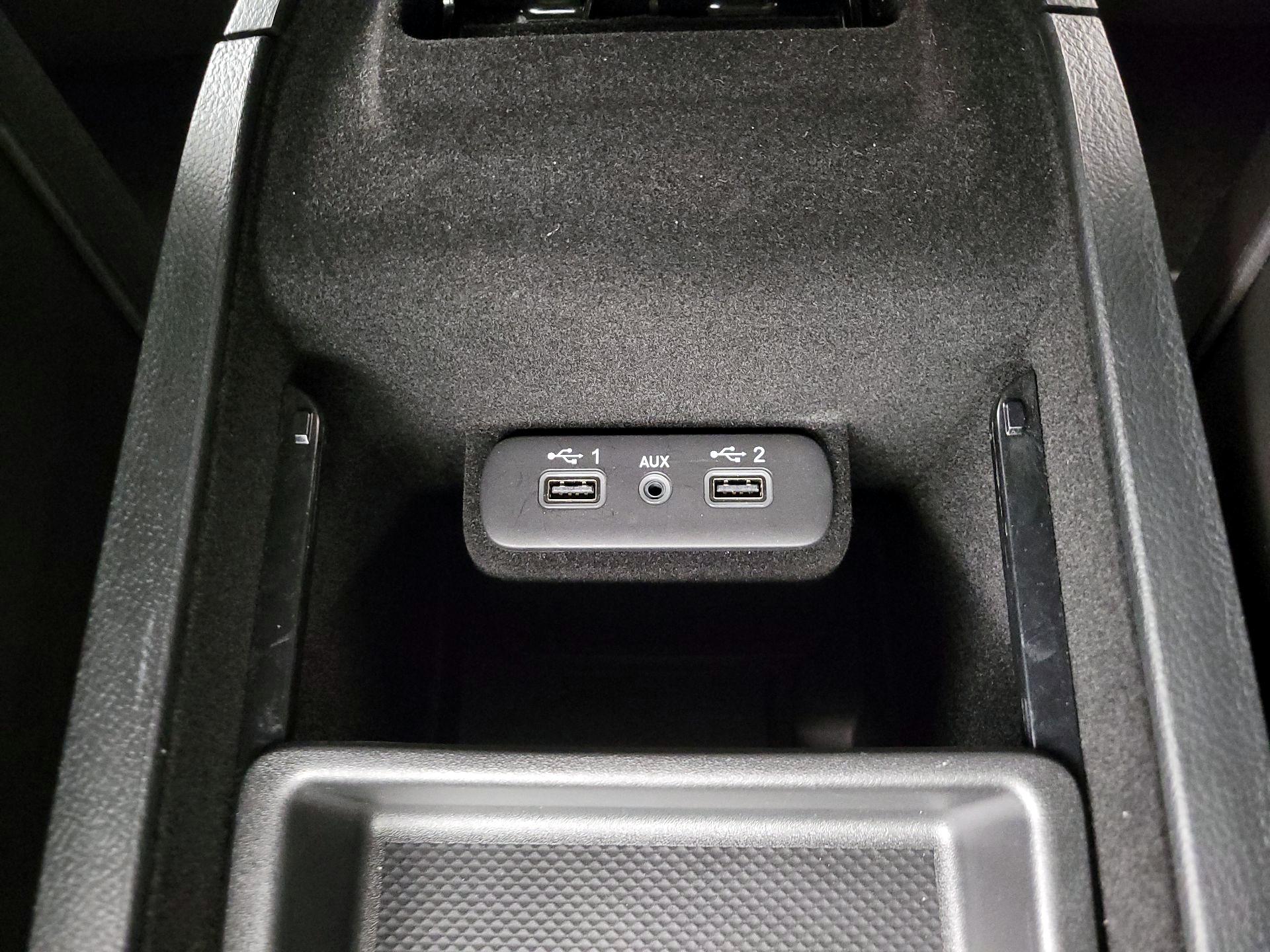 Thumbnail: 2020 Dodge Charger - 18