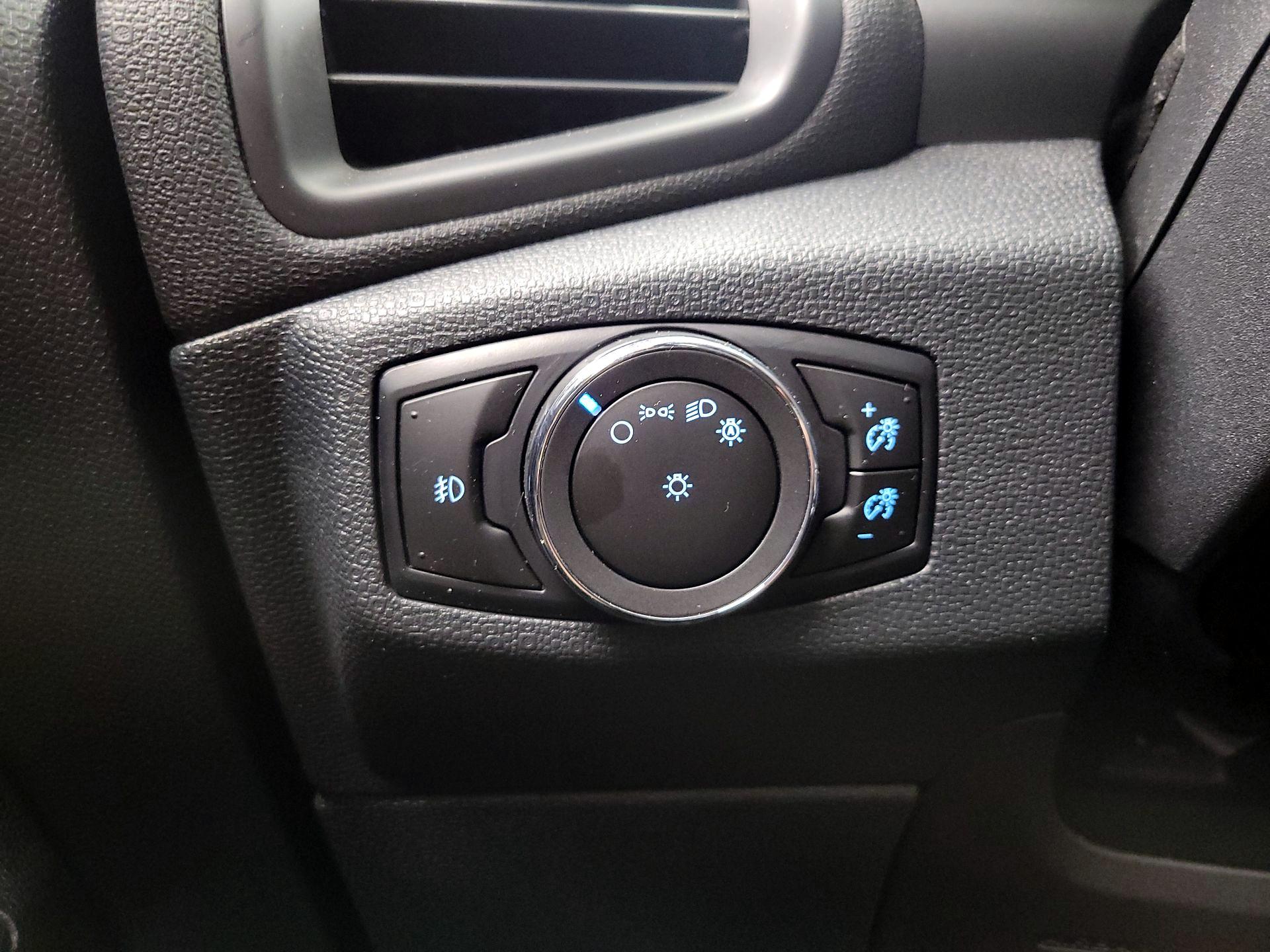Thumbnail: 2018 Ford EcoSport - 13