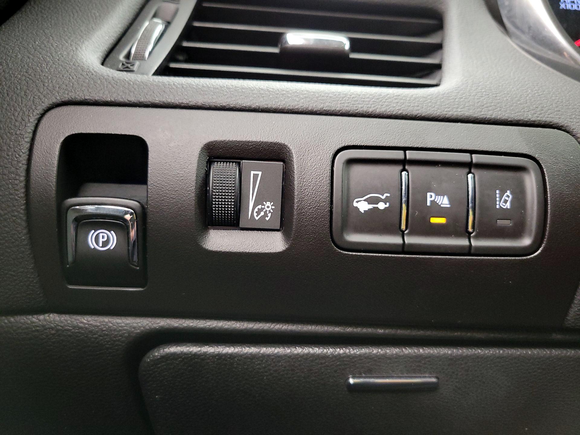 Thumbnail: 2016 Chevrolet Impala - 13
