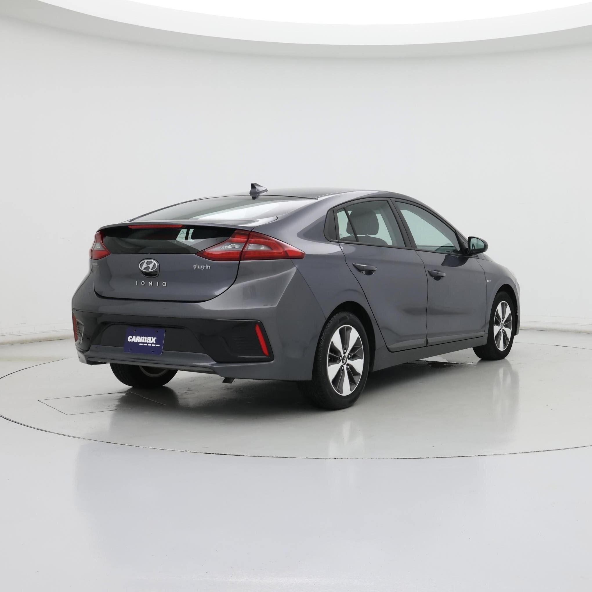 Thumbnail: 2019 Hyundai Ioniq - 8