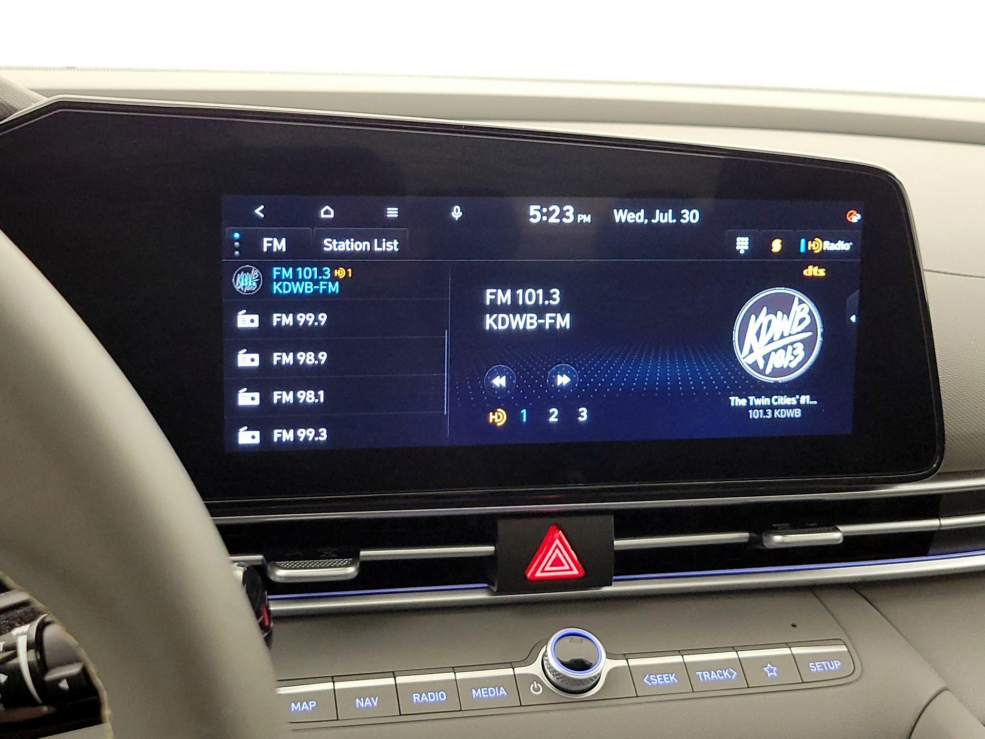 Thumbnail: 2024 Hyundai Elantra - 16