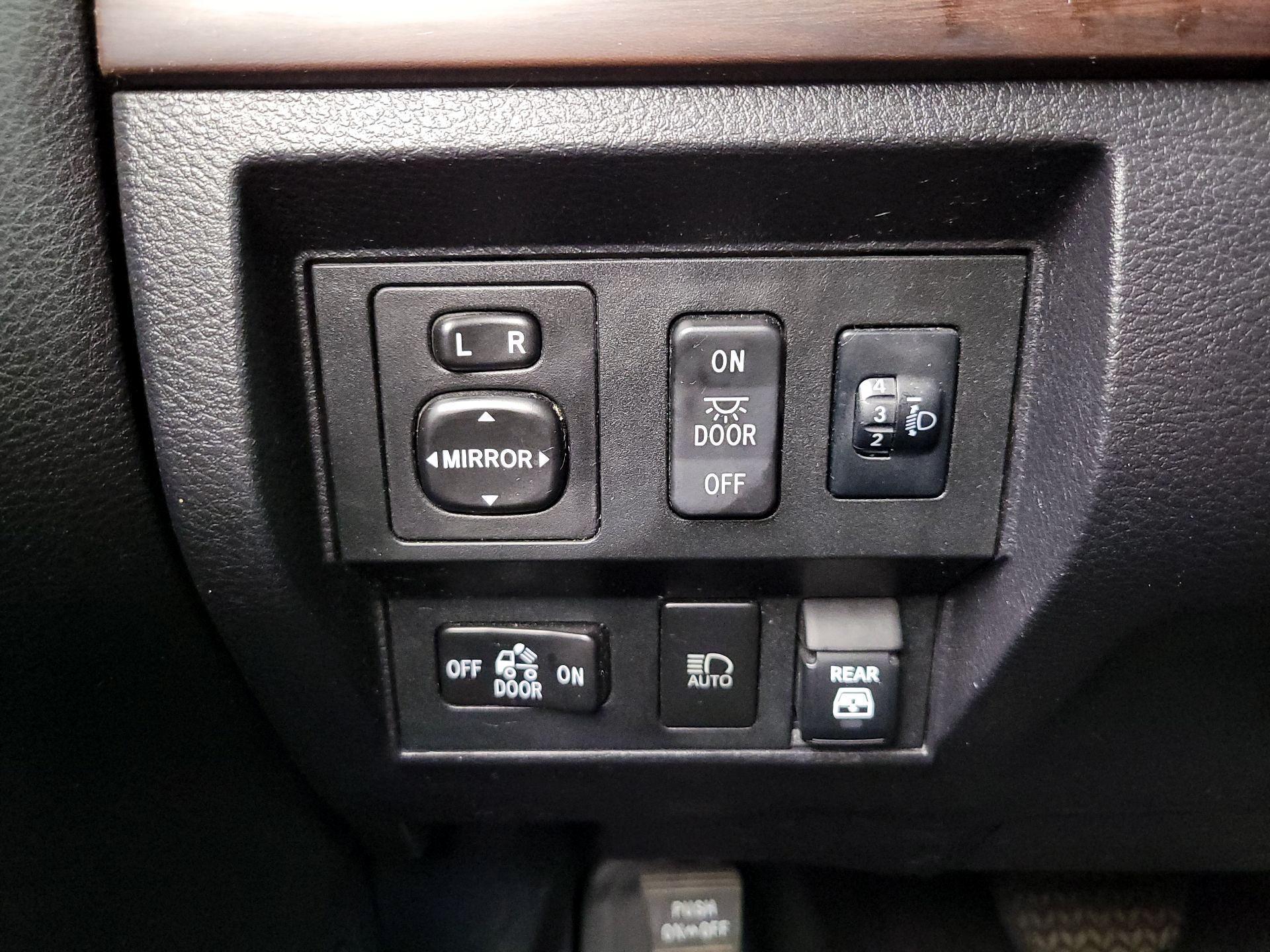 Thumbnail: 2020 Toyota Tundra - 13