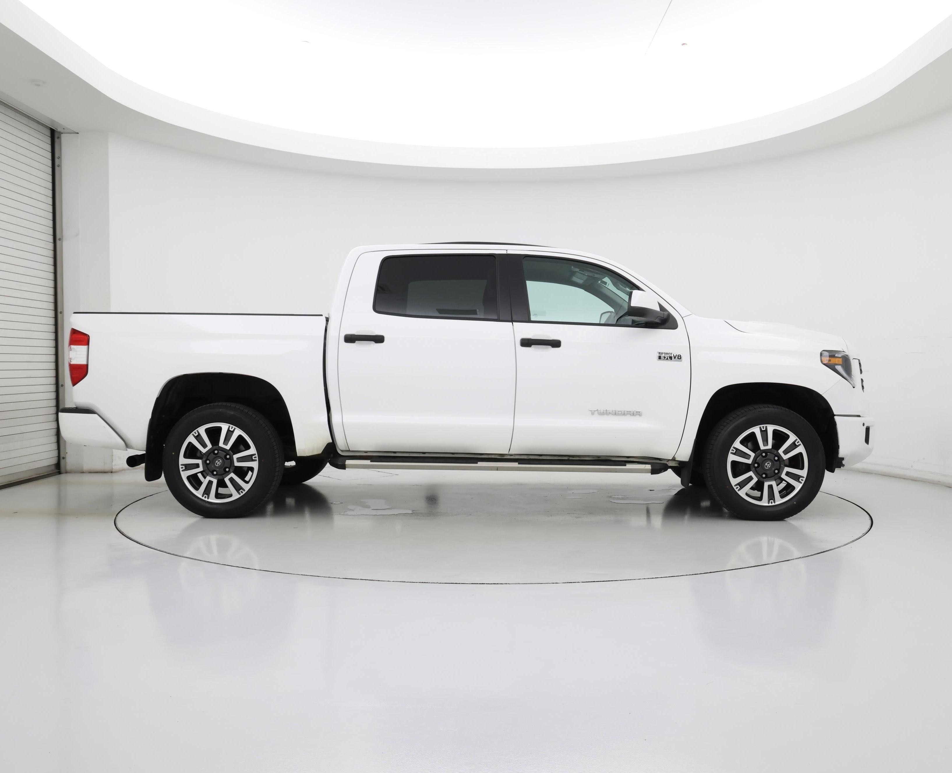 Thumbnail: 2021 Toyota Tundra - 7