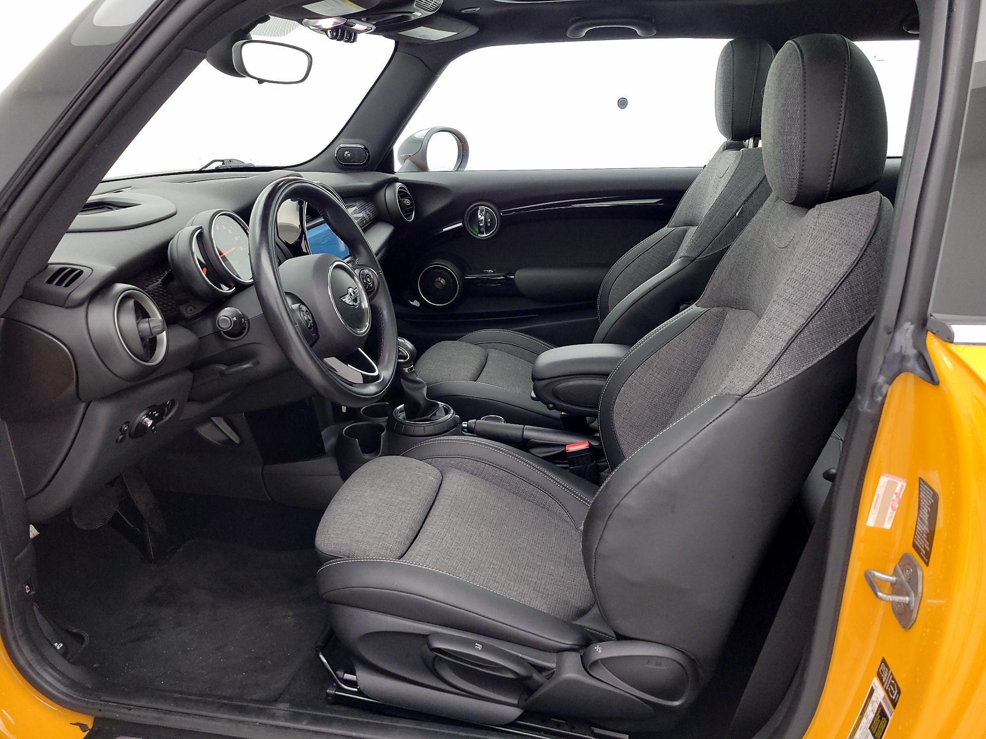 Thumbnail: 2014 MINI Cooper Hardtop - 11