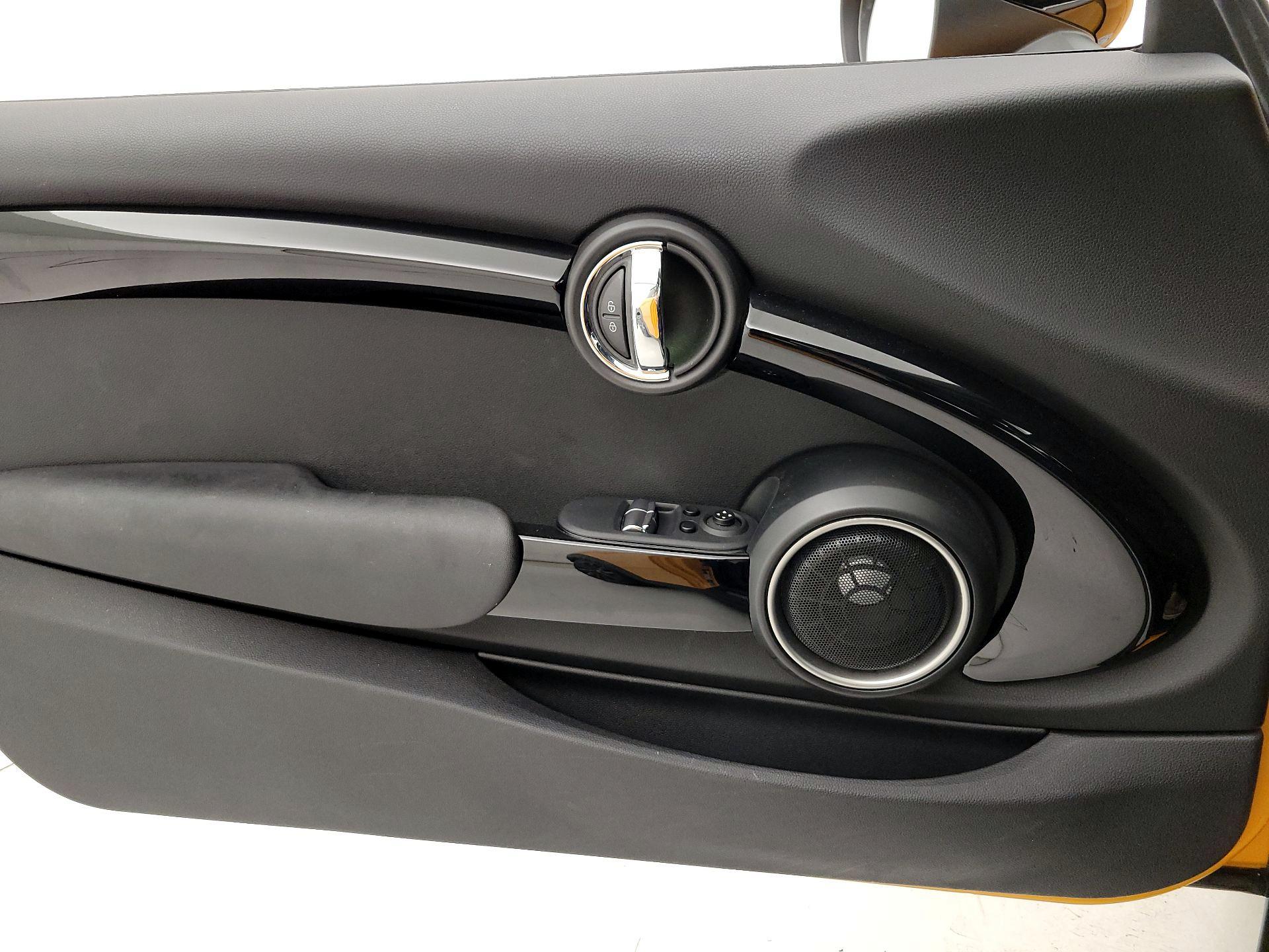 Thumbnail: 2014 MINI Cooper Hardtop - 12