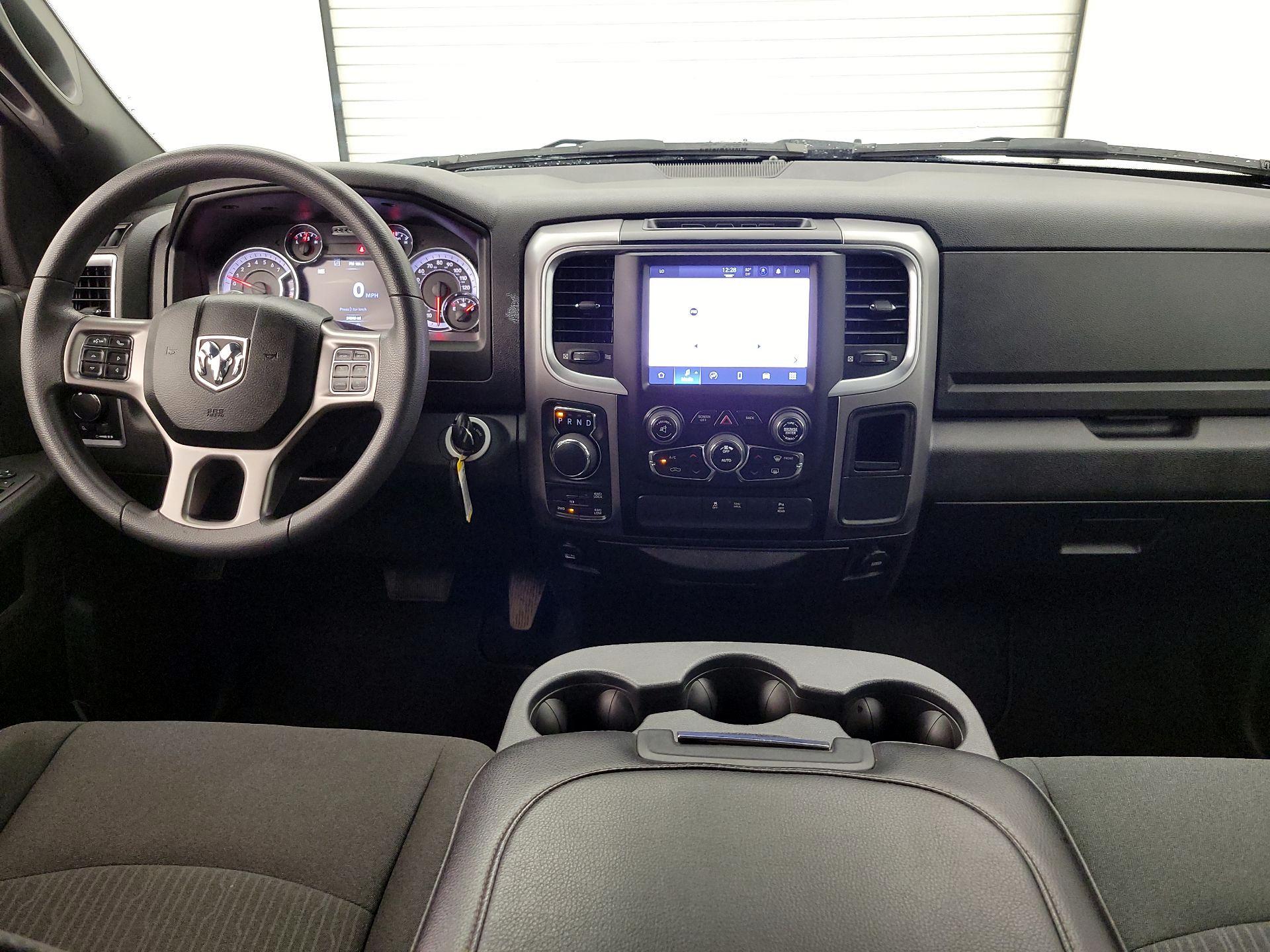 Thumbnail: 2022 RAM 1500 Classic - 9
