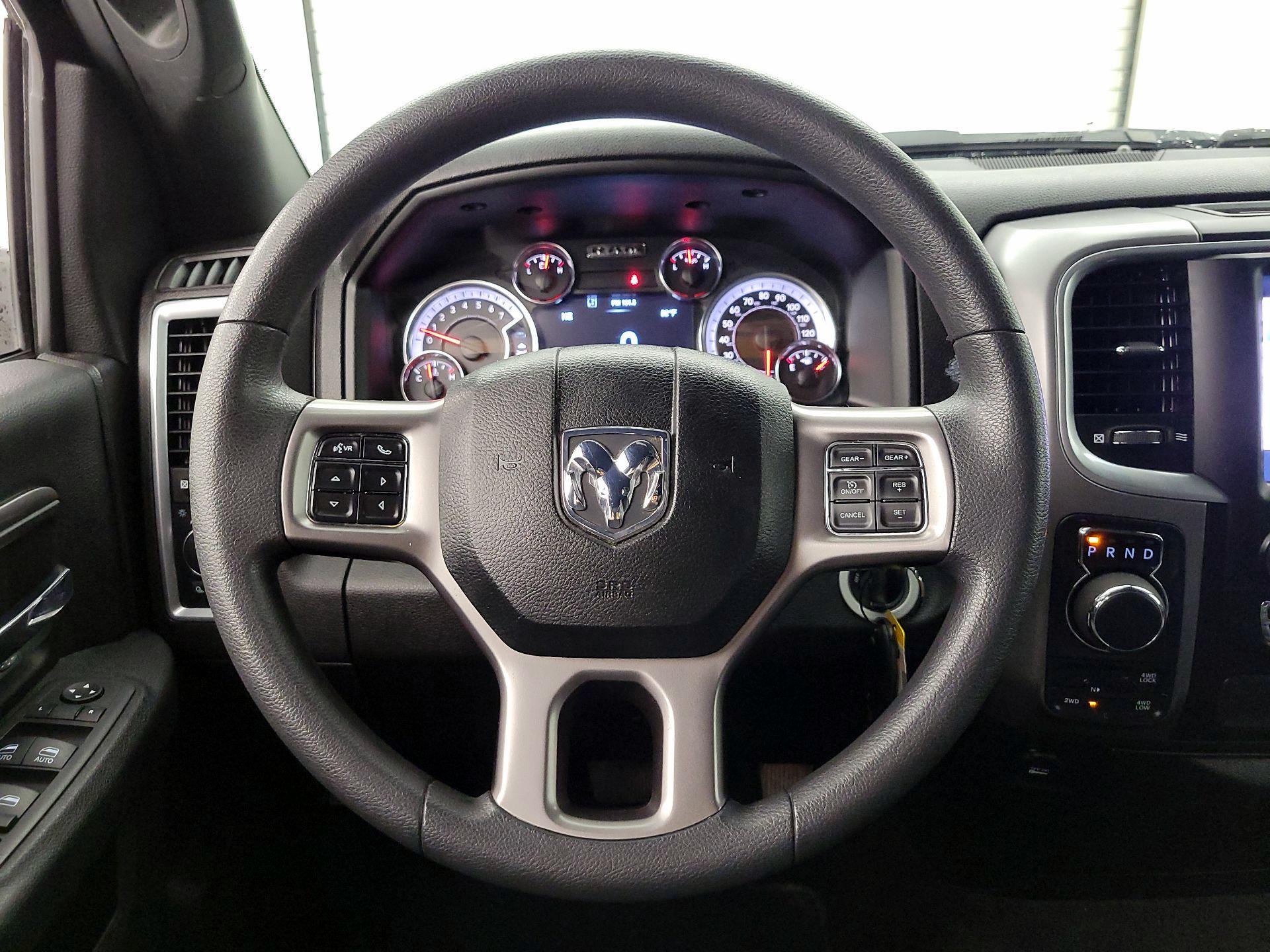 Thumbnail: 2022 RAM 1500 Classic - 10
