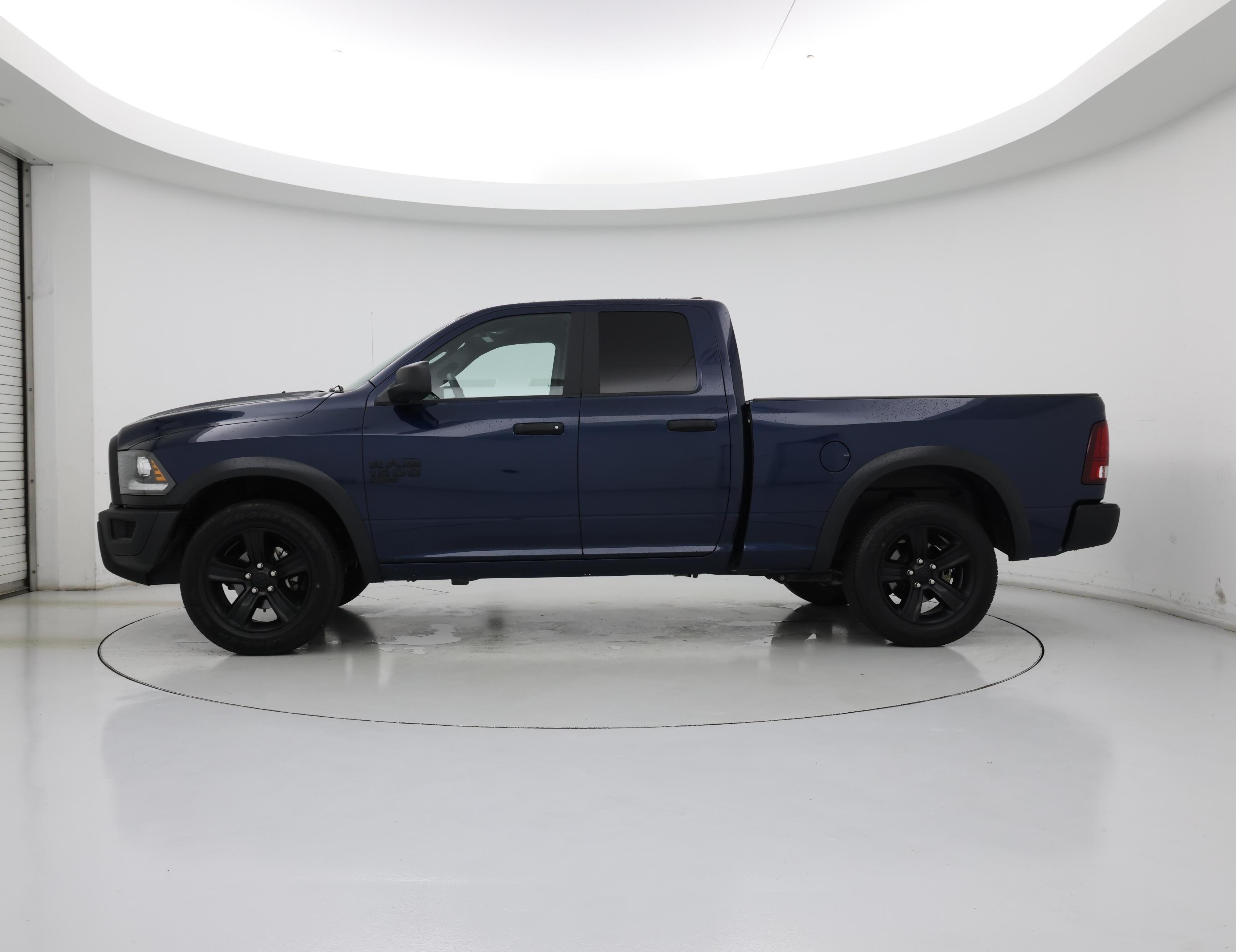 Thumbnail: 2022 RAM 1500 Classic - 3