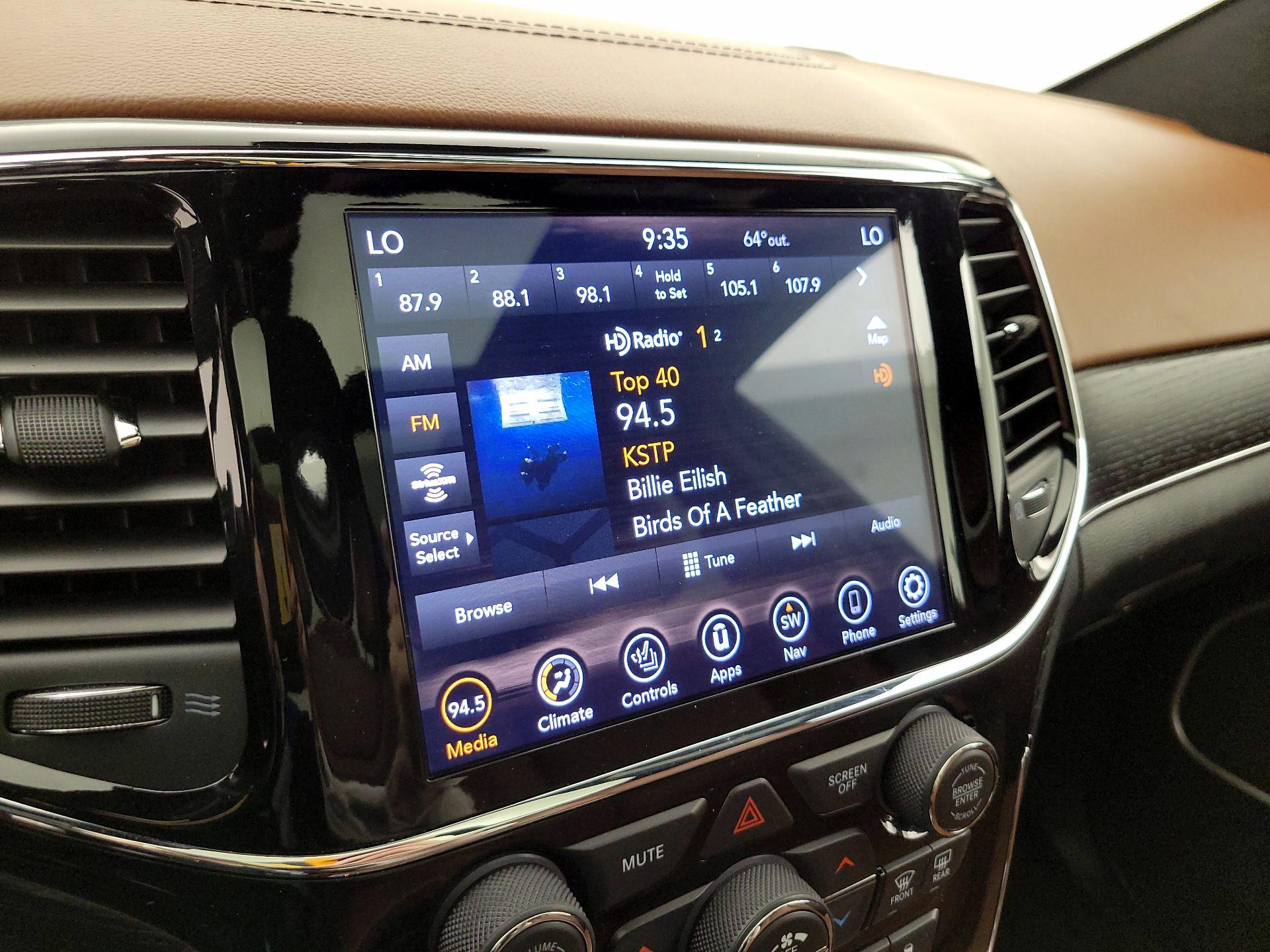 Thumbnail: 2020 Jeep Grand Cherokee - 16