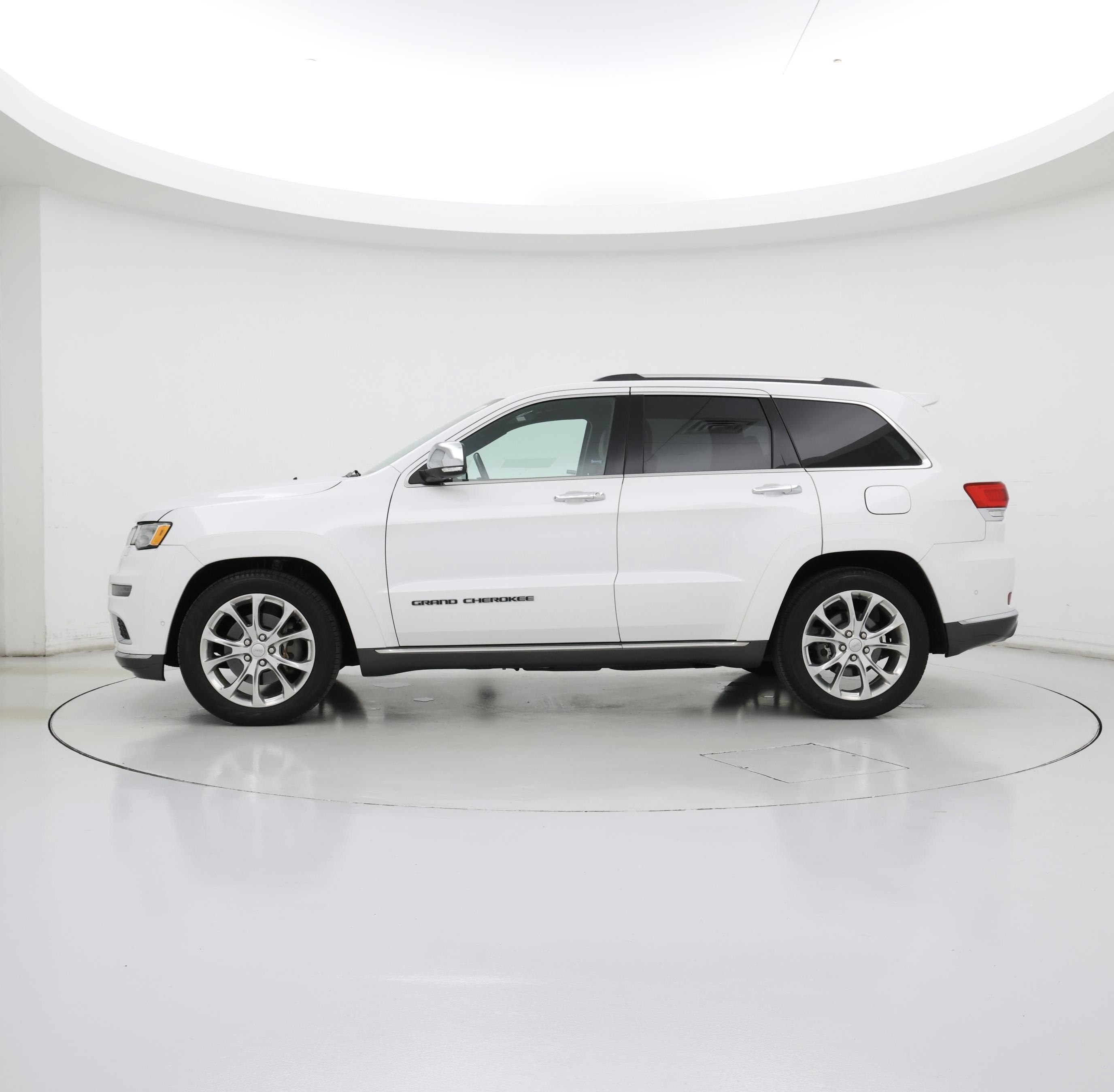 Thumbnail: 2020 Jeep Grand Cherokee - 3