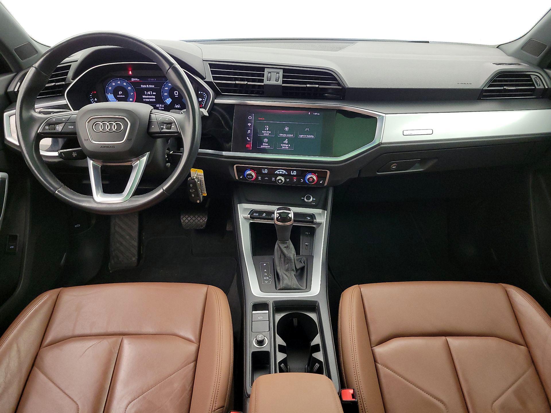 Thumbnail: 2021 Audi Q3 - 9