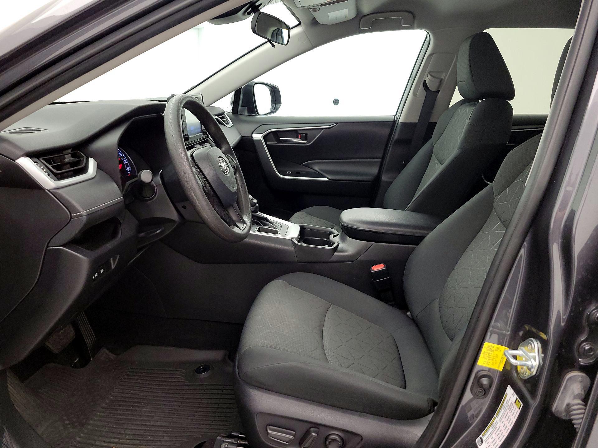 Thumbnail: 2021 Toyota RAV4 - 11
