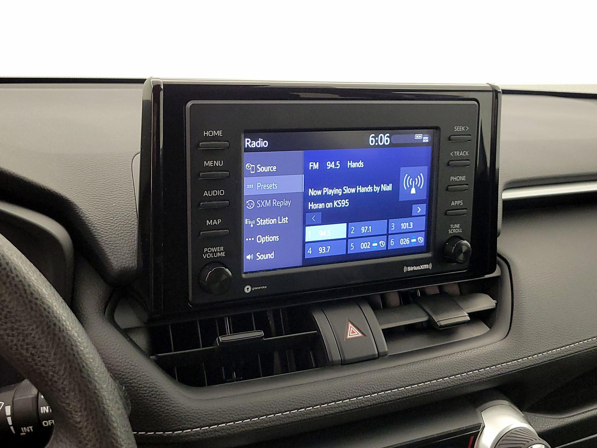 Thumbnail: 2021 Toyota RAV4 - 15