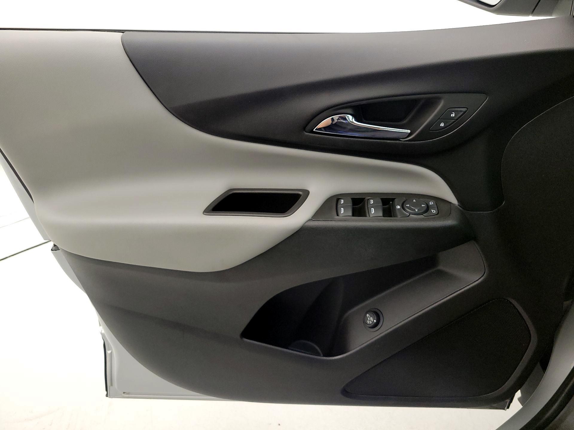 Thumbnail: 2022 Chevrolet Equinox - 12