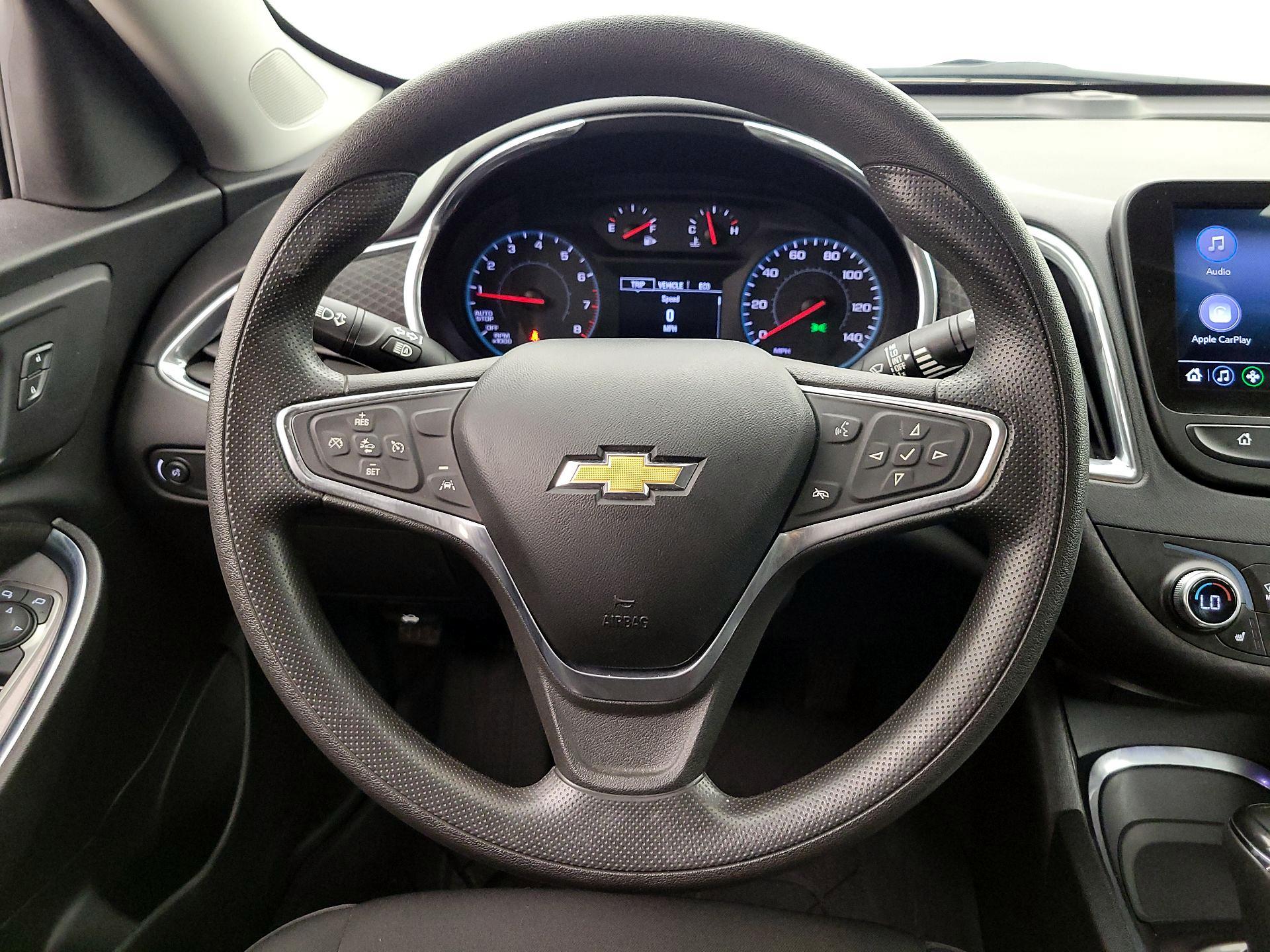 Thumbnail: 2019 Chevrolet Malibu - 10