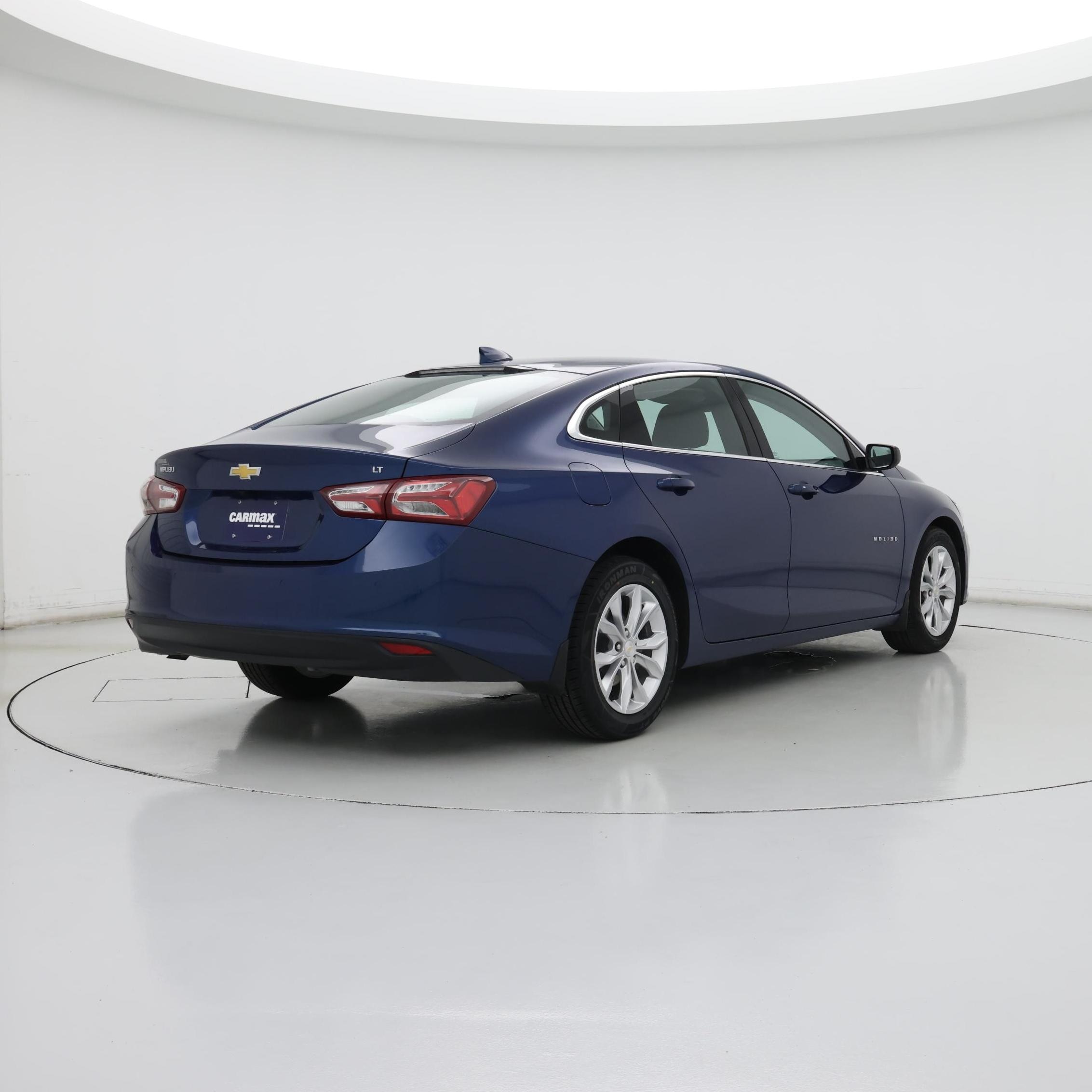 Thumbnail: 2019 Chevrolet Malibu - 8