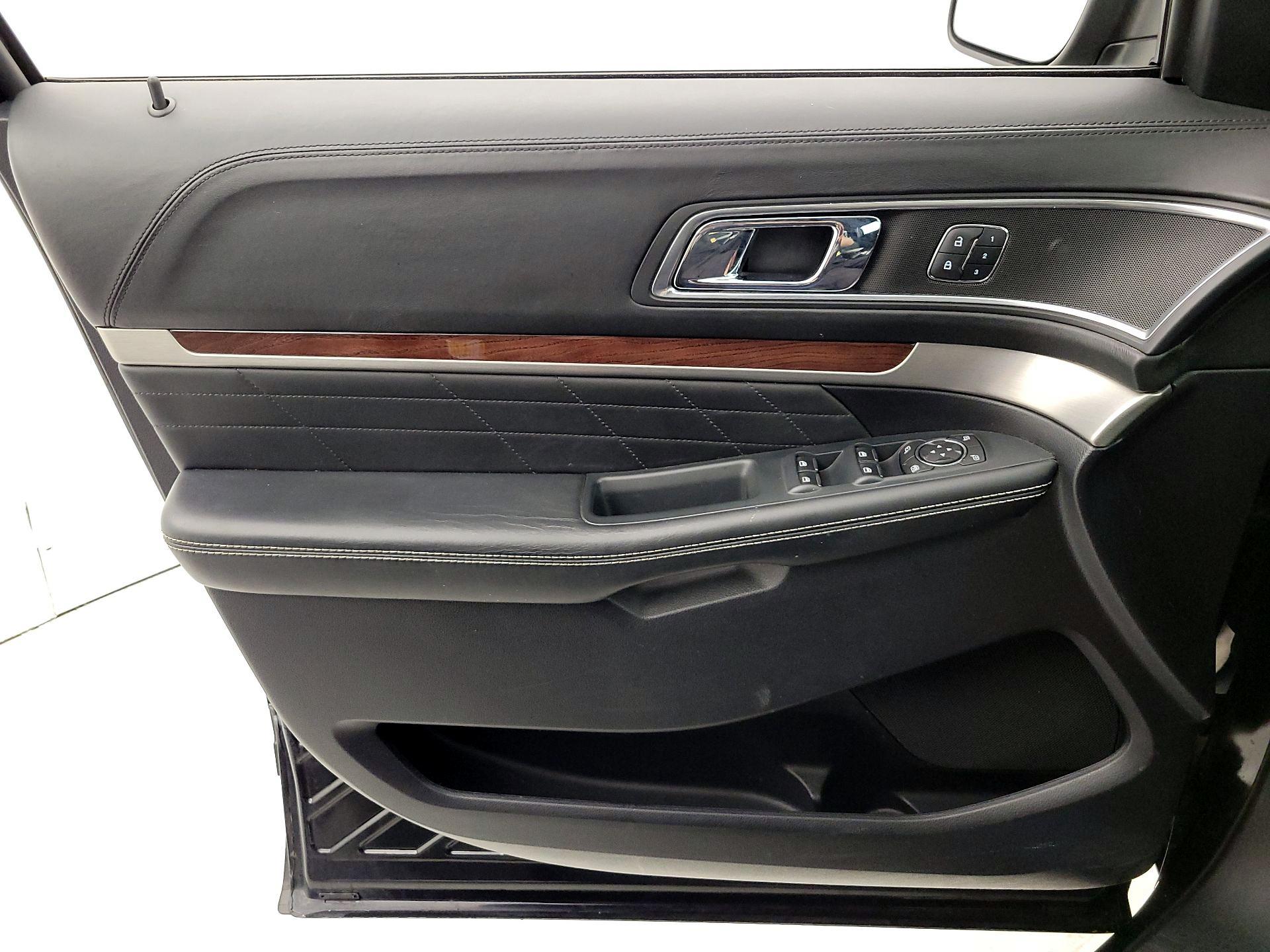 Thumbnail: 2018 Ford Explorer - 12
