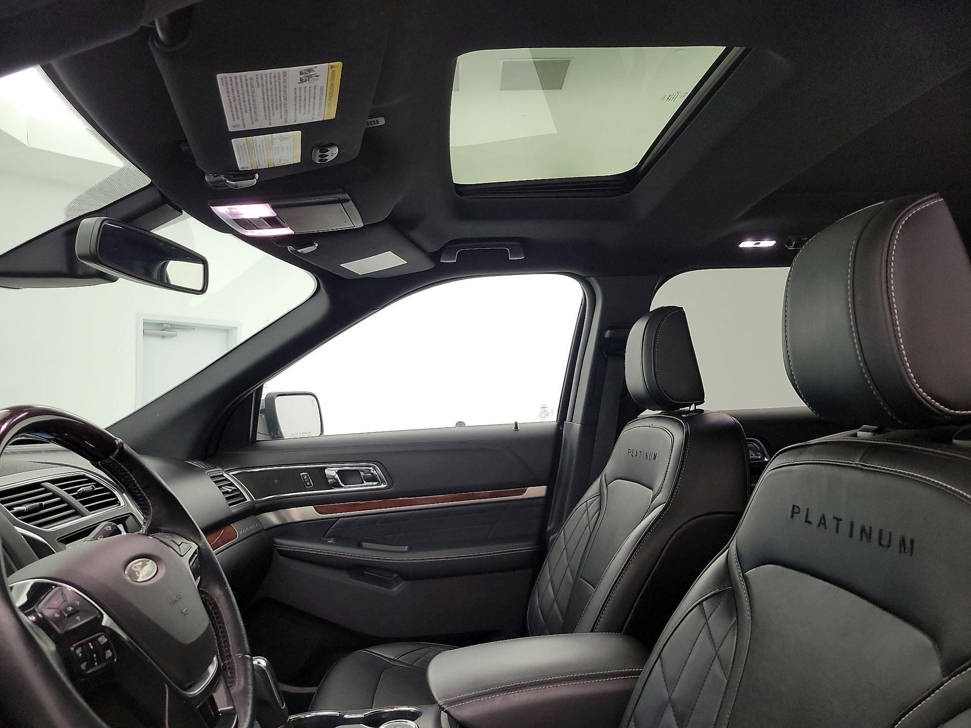 Thumbnail: 2018 Ford Explorer - 20