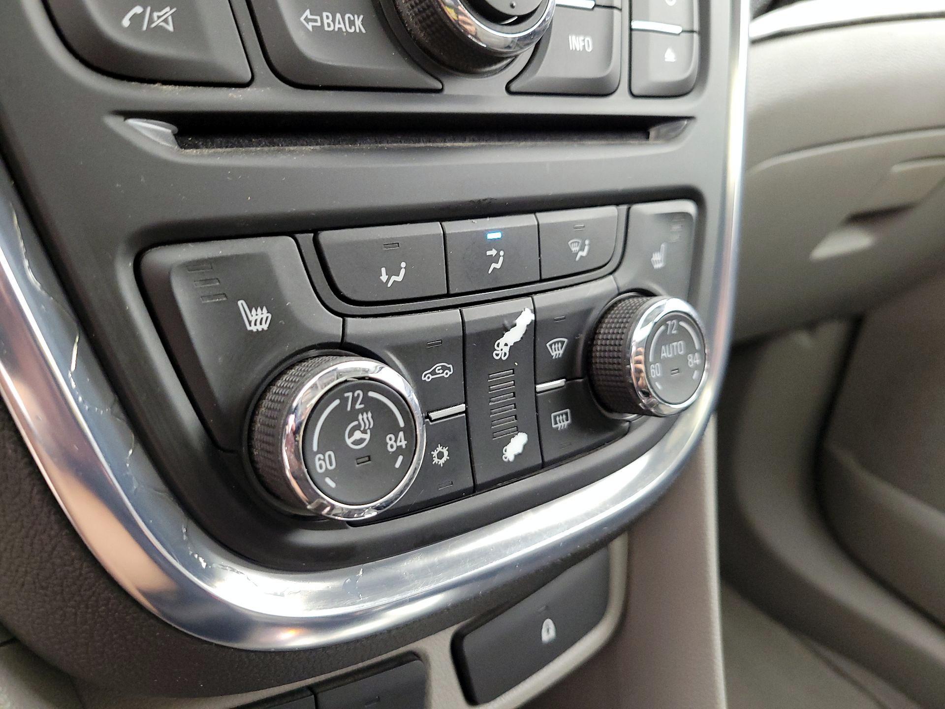 Thumbnail: 2014 Buick Encore - 17