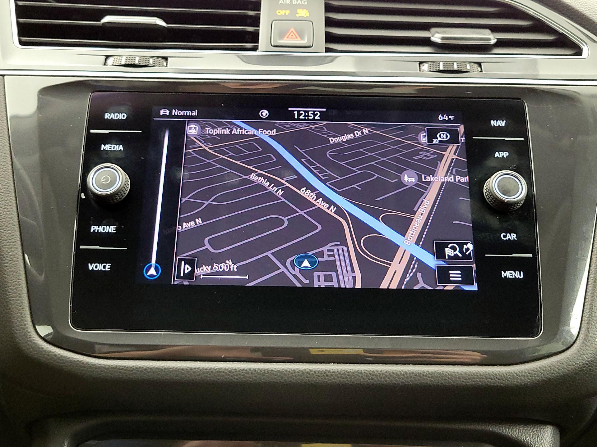 Thumbnail: 2021 Volkswagen Tiguan - 14