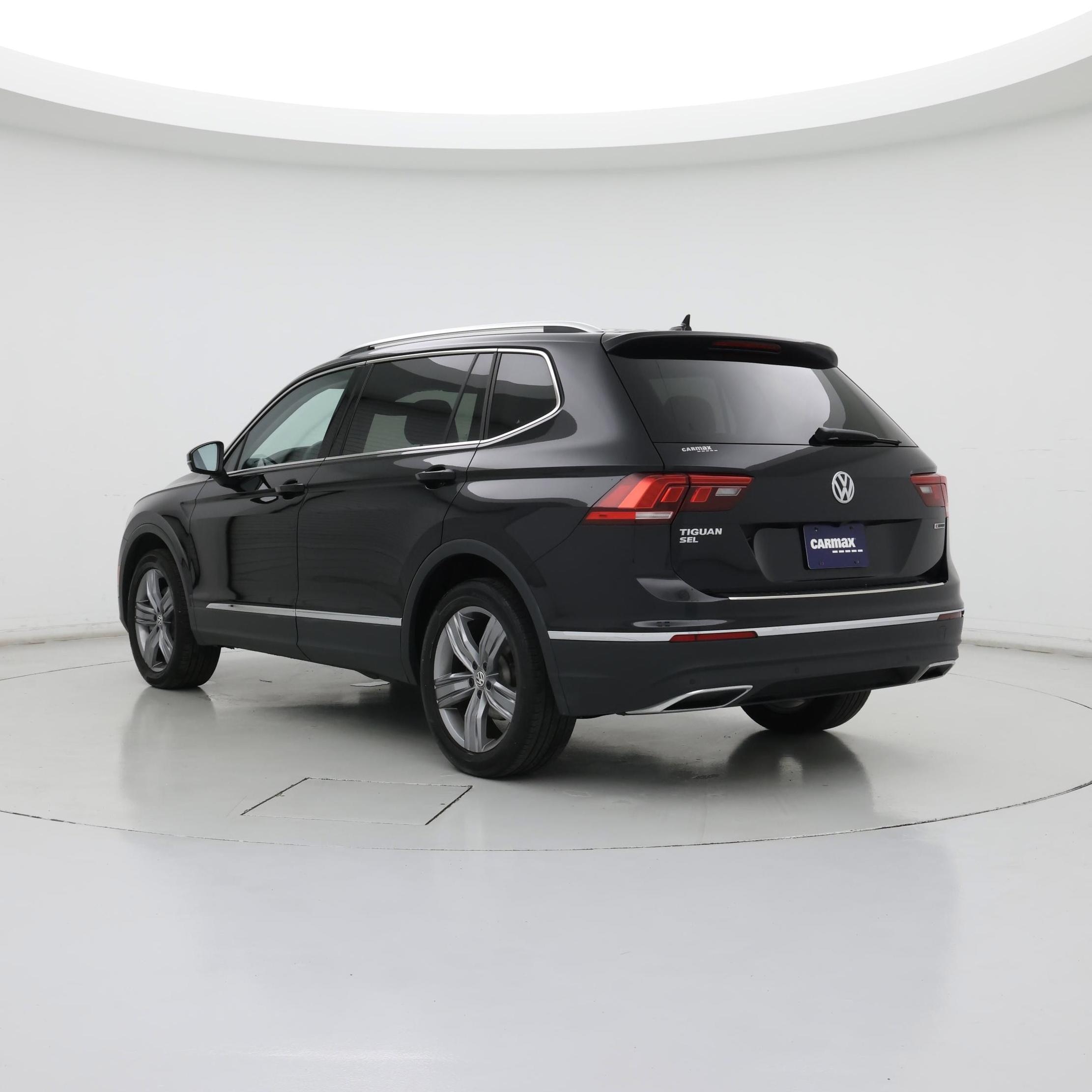 Thumbnail: 2021 Volkswagen Tiguan - 2