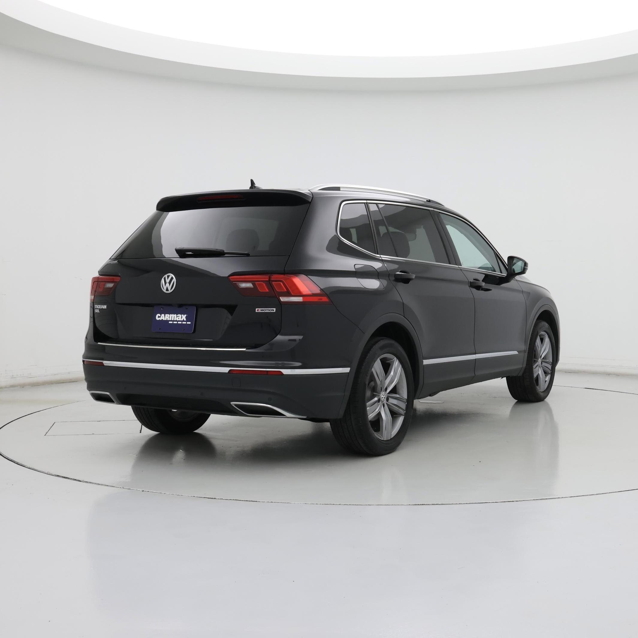 Thumbnail: 2021 Volkswagen Tiguan - 8