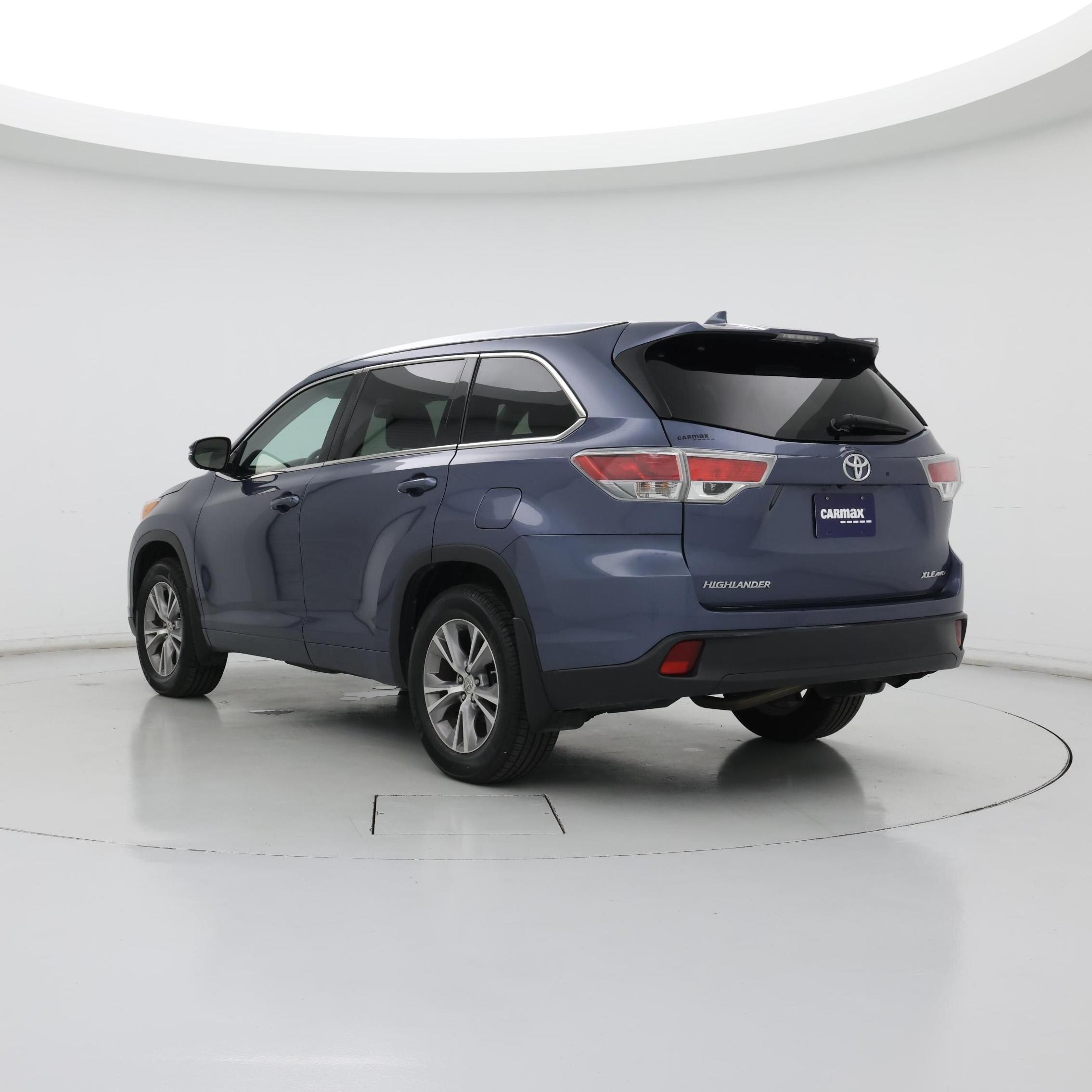 Thumbnail: 2015 Toyota Highlander - 2